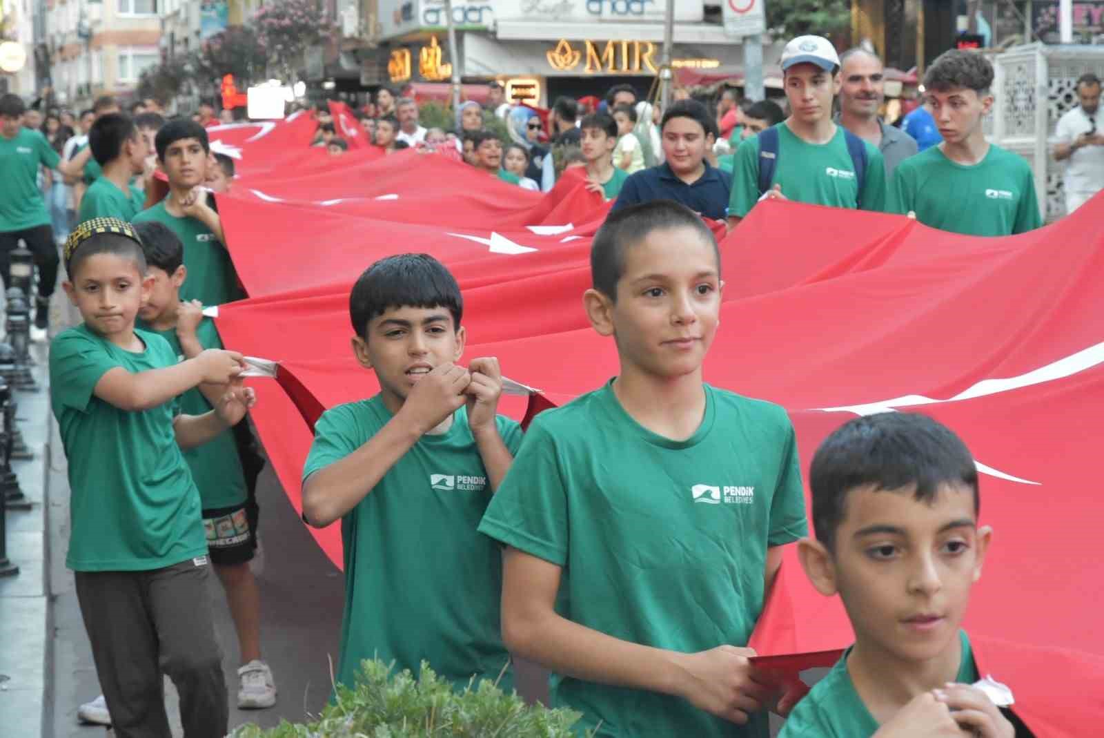 Pendik, 15 Temmuz’un 10. yılında şehitler ve gaziler için tek yürek oldu