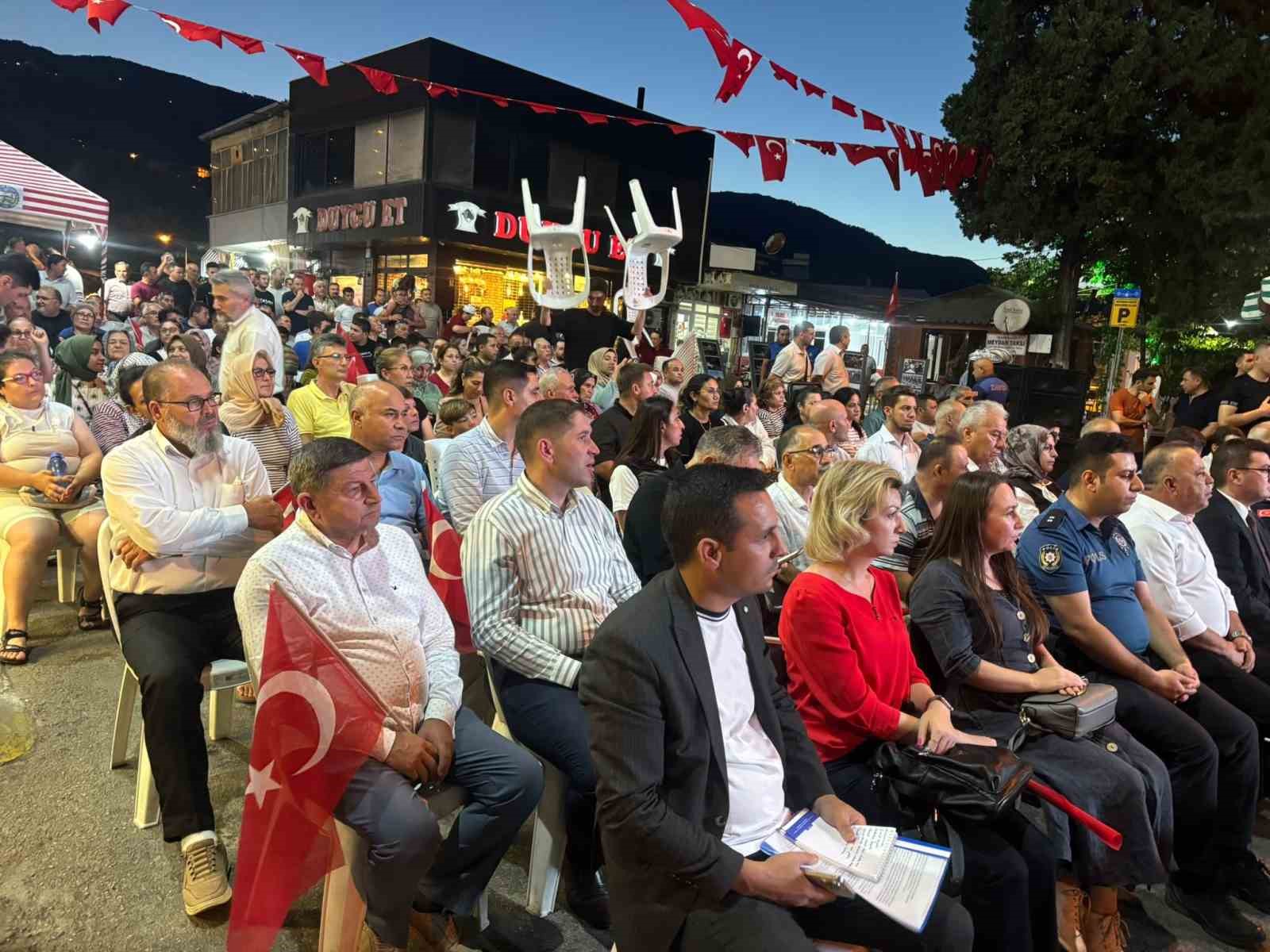 Kuşadası, Didim ve Bozdoğan’da 15 Temmuz unutulmadı