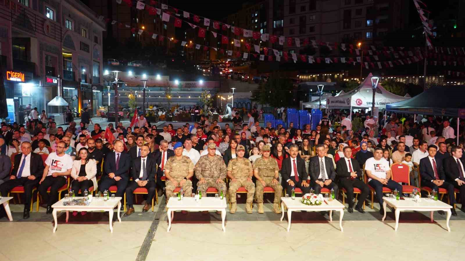 Vali Ekici: "15 Temmuz hain darbe girişimi milletin iradesiyle tarihe gömüldü"