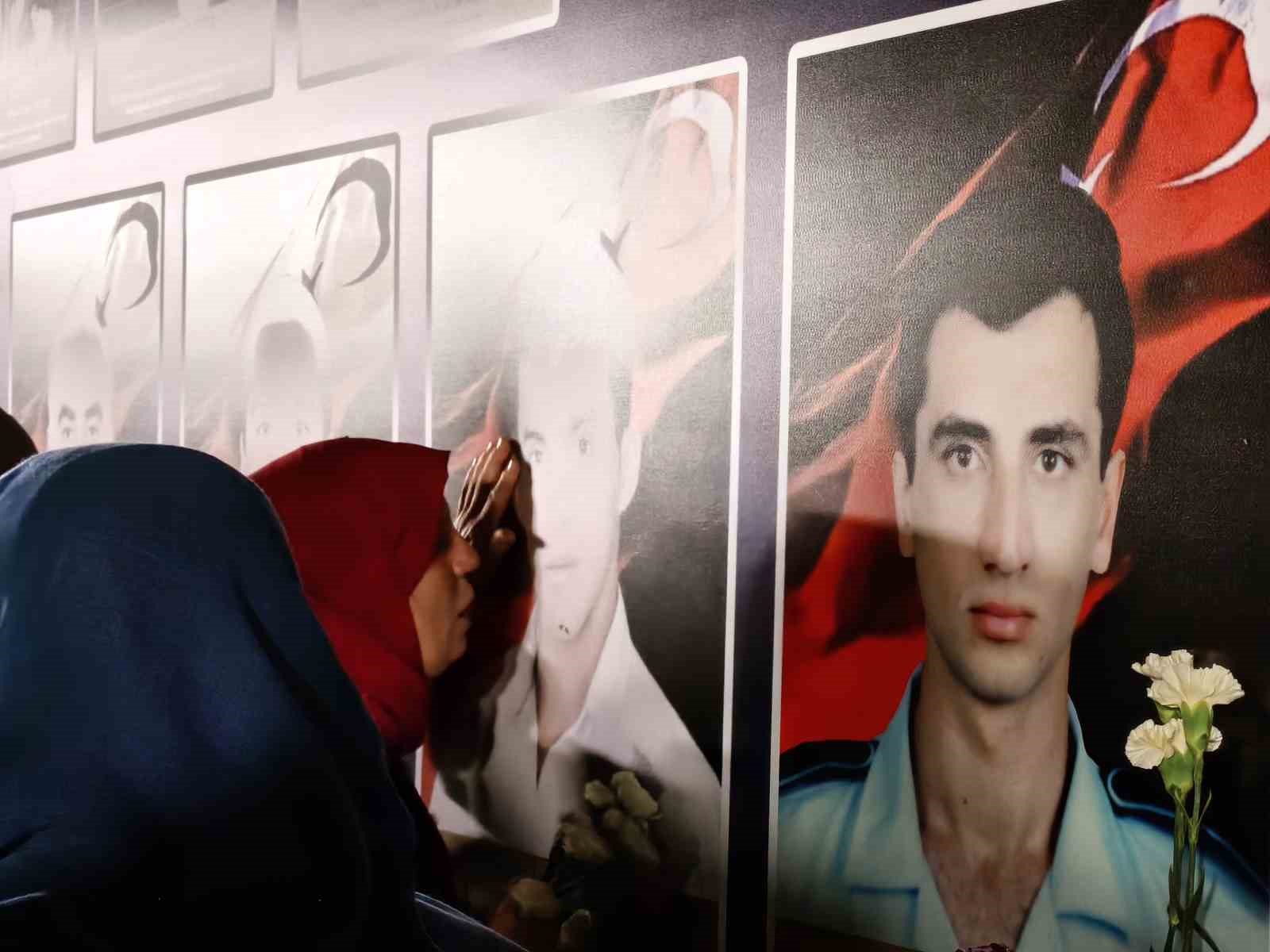 15 Temmuz şehidinin annesi: "Ben evlatsız yaşarım ama vatansız yaşayamam"