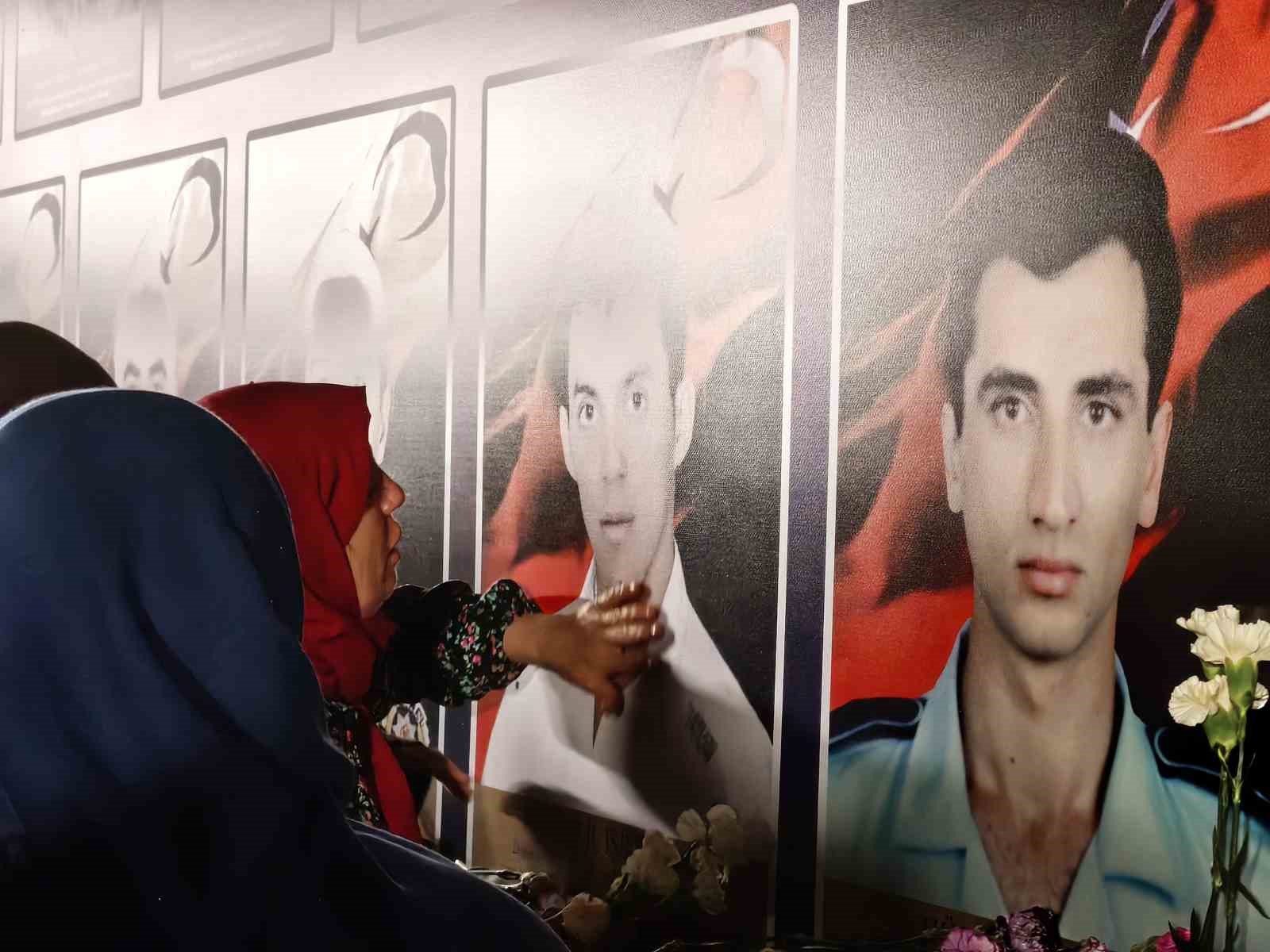 15 Temmuz şehidinin annesi: "Ben evlatsız yaşarım ama vatansız yaşayamam"