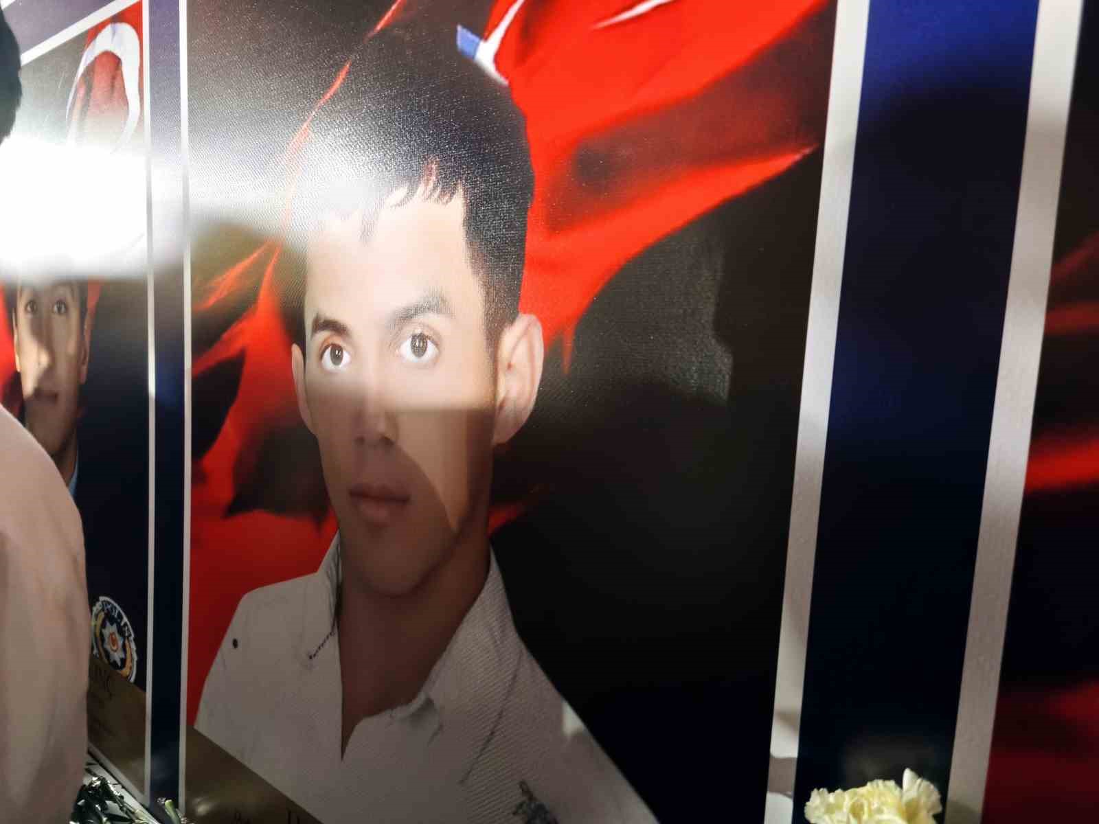 15 Temmuz şehidinin annesi: "Ben evlatsız yaşarım ama vatansız yaşayamam"