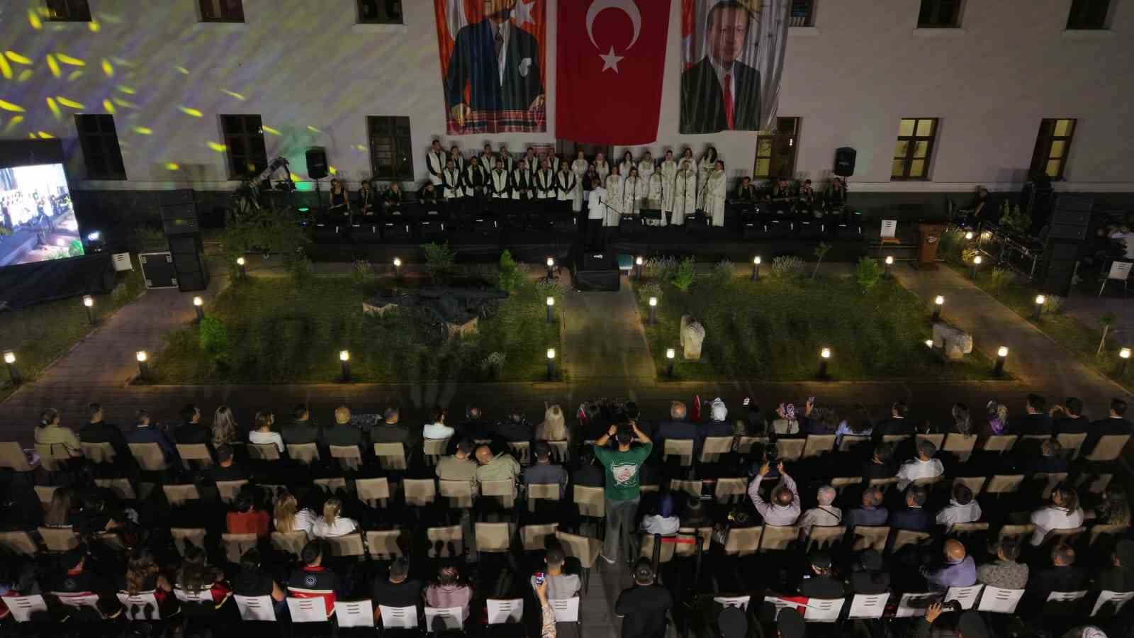 Vali Aygöl: "Ortak geleceğimizi birlikte inşa etmek en önemli sorumluluğumuzdur"