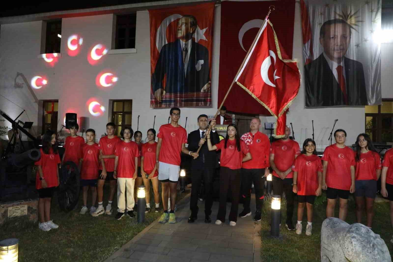 Vali Aygöl: "Ortak geleceğimizi birlikte inşa etmek en önemli sorumluluğumuzdur"