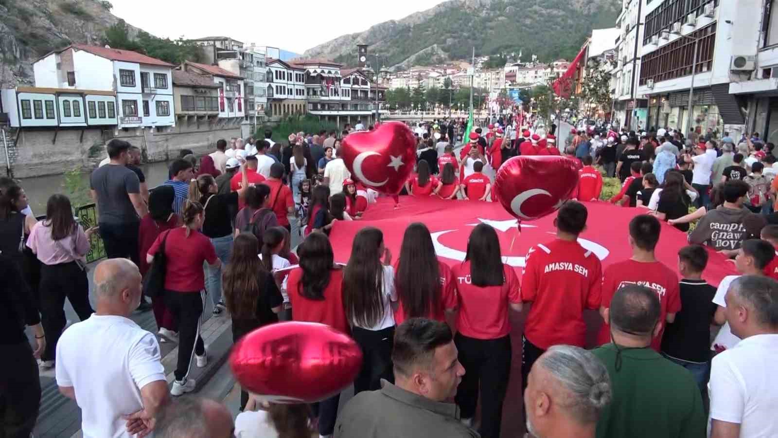 Amasya’da mehterli milli irade yürüyüşü yapıldı