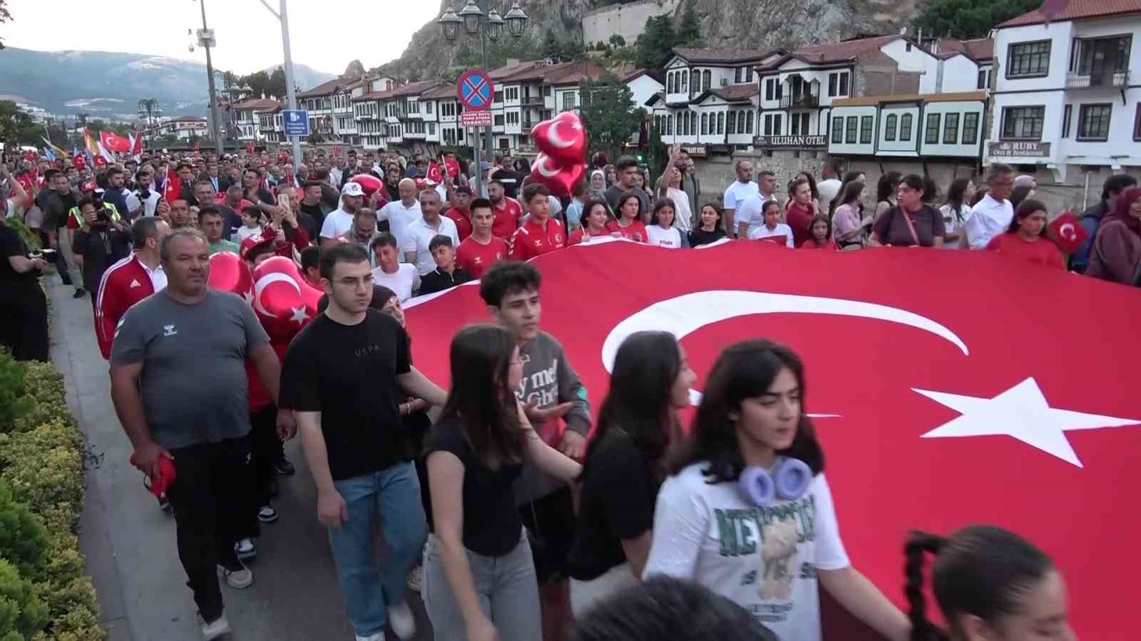 Amasya’da mehterli milli irade yürüyüşü yapıldı