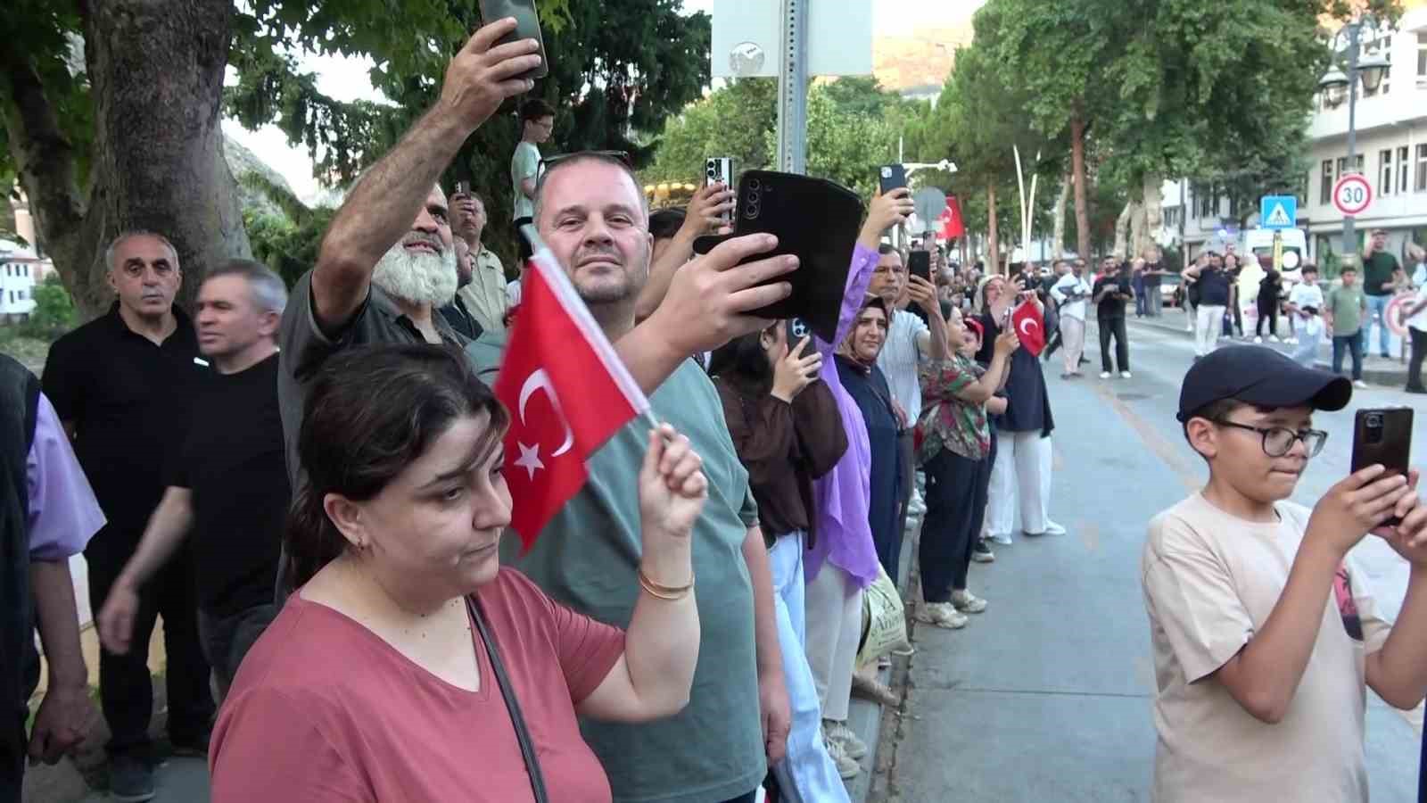Amasya’da mehterli milli irade yürüyüşü yapıldı