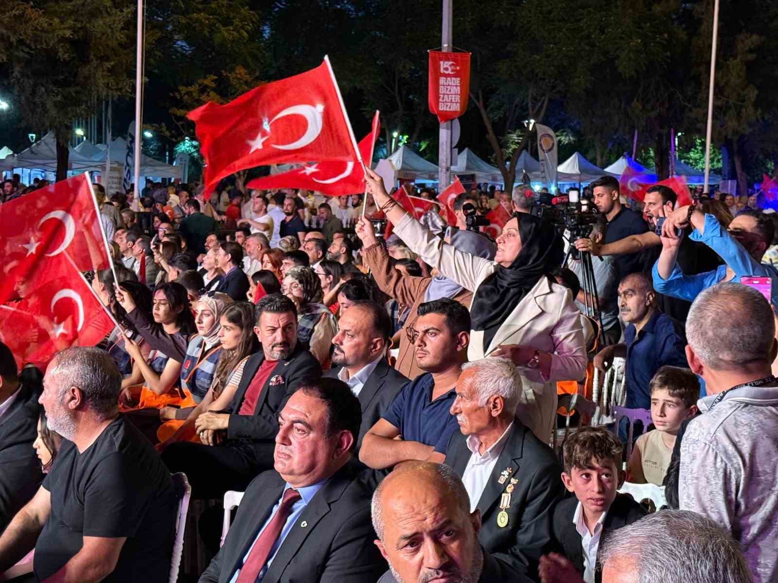 Diyarbakır’da 15 Temmuz Demokrasi ve Milli Birlik Günü etkinlikleri düzenlendi