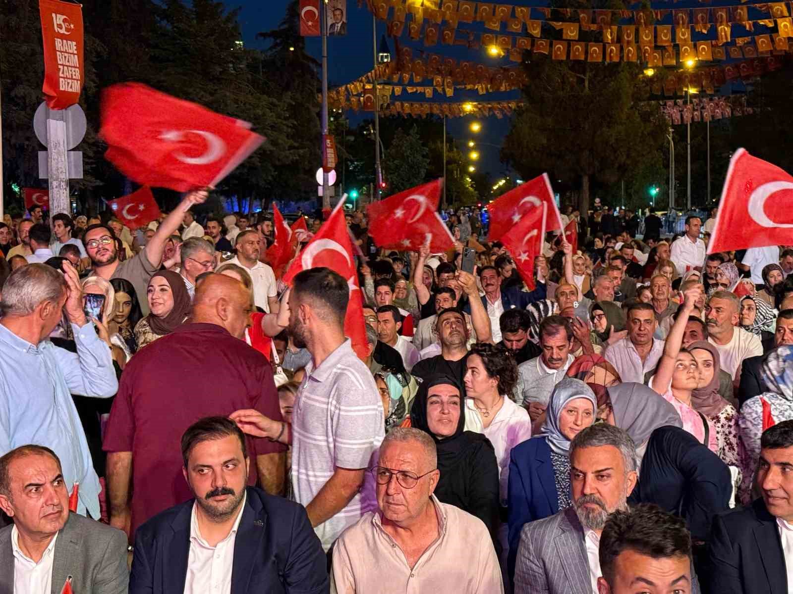 Diyarbakır’da 15 Temmuz Demokrasi ve Milli Birlik Günü etkinlikleri düzenlendi