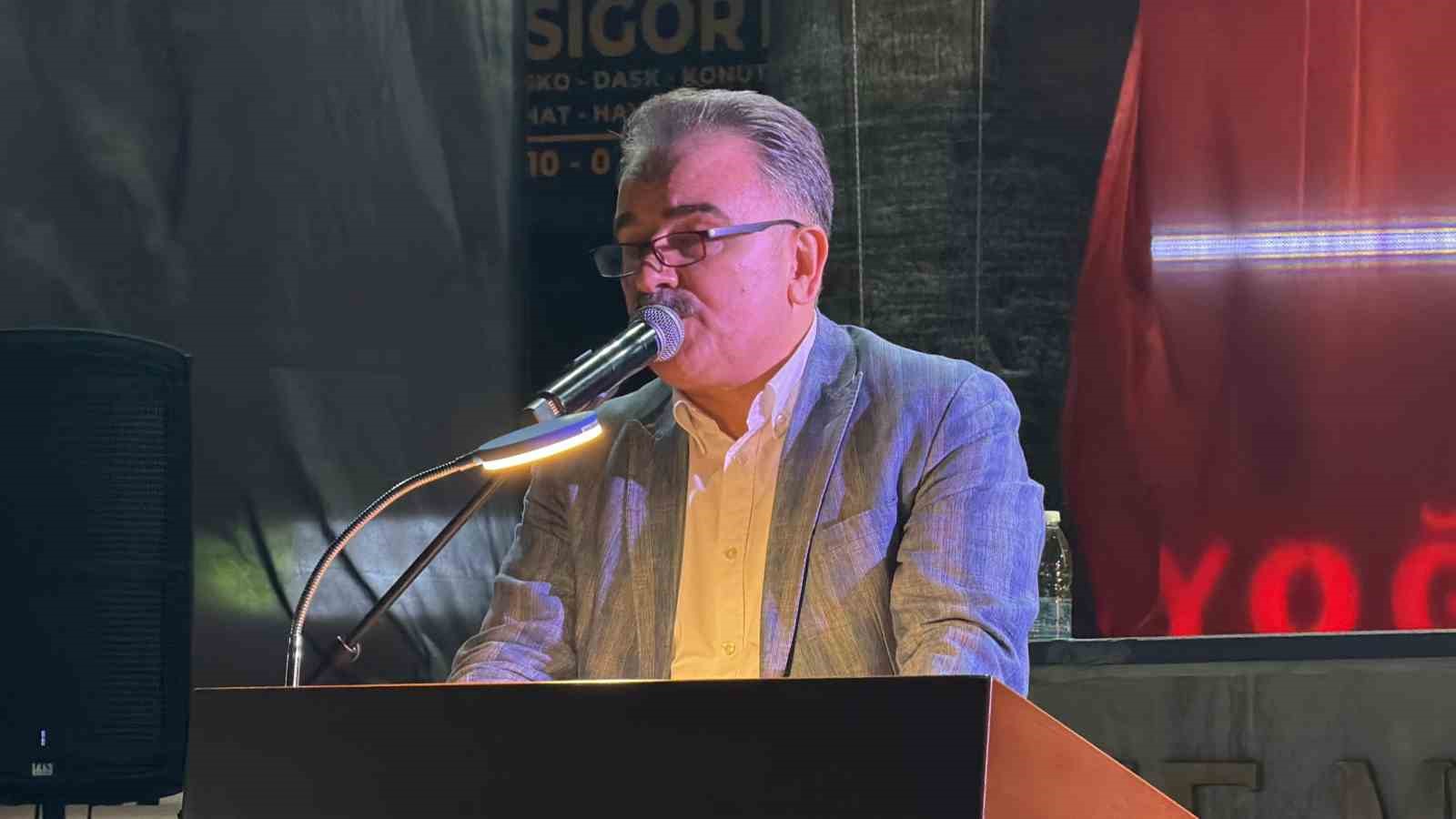 Edremit, 15 Temmuz’da tek yürek oldu