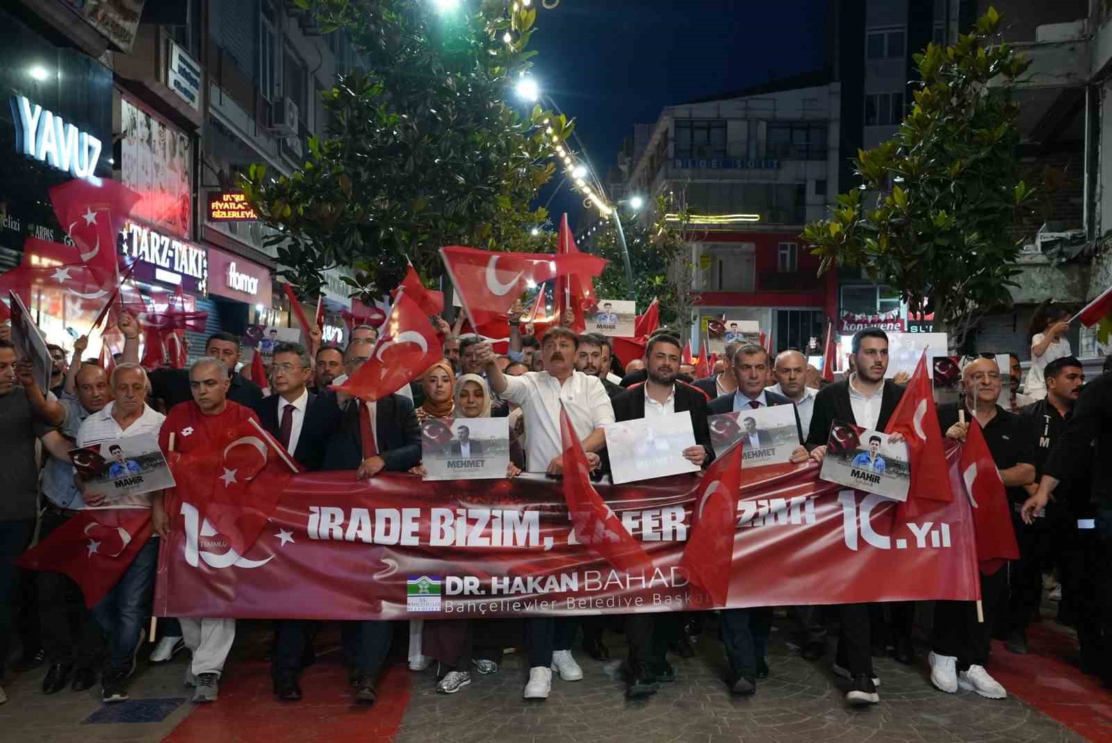 Bahçelievler’de 15 Temmuz şehitleri yürüyüşle anıldı
