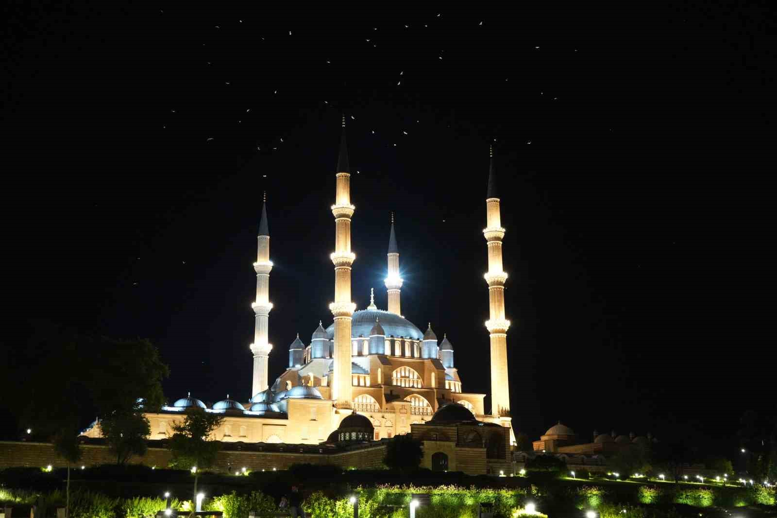 Selimiye Camii’nden yükselen selalar 15 Temmuz şehitleri için okundu