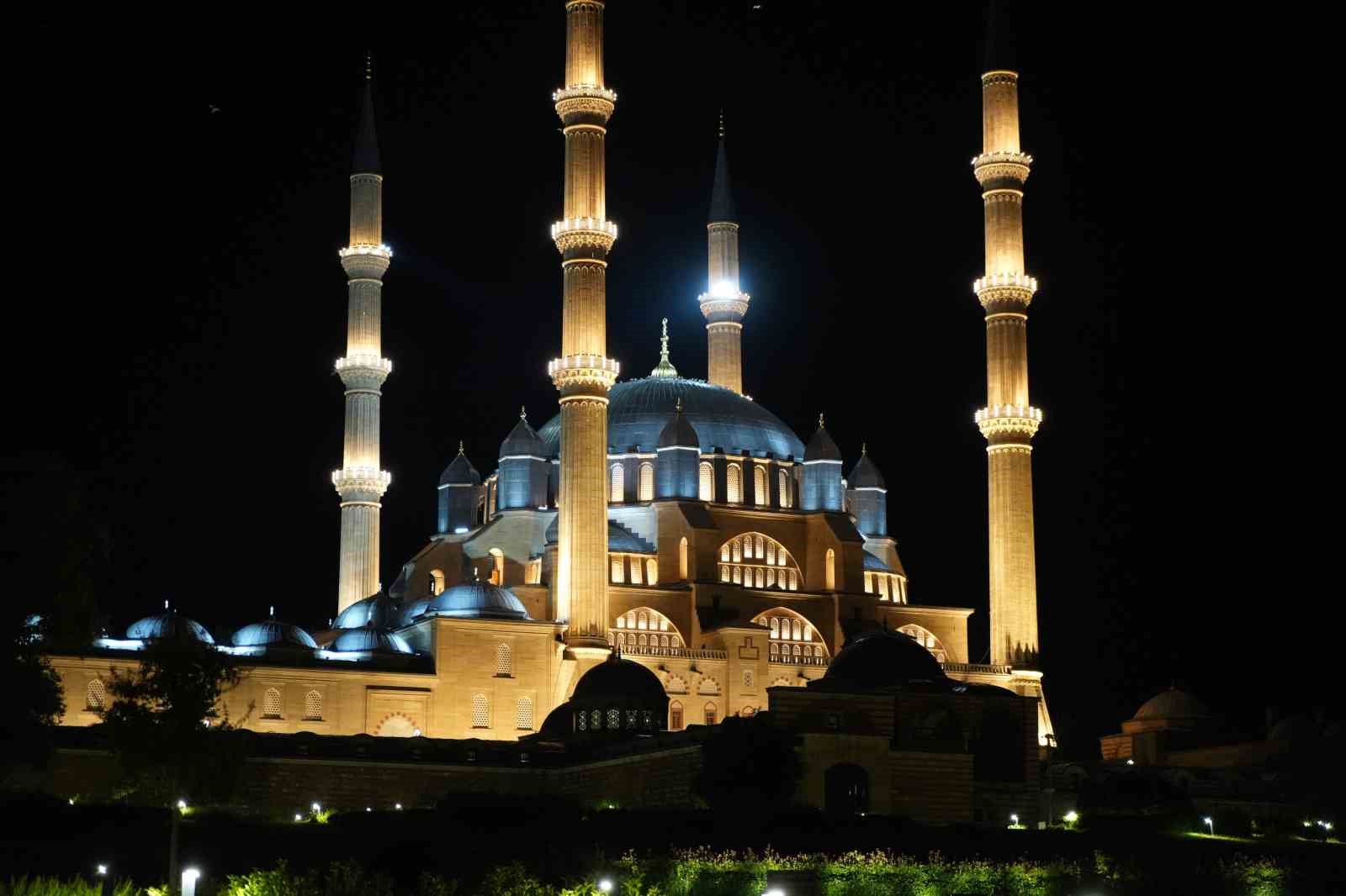 Selimiye Camii’nden yükselen selalar 15 Temmuz şehitleri için okundu