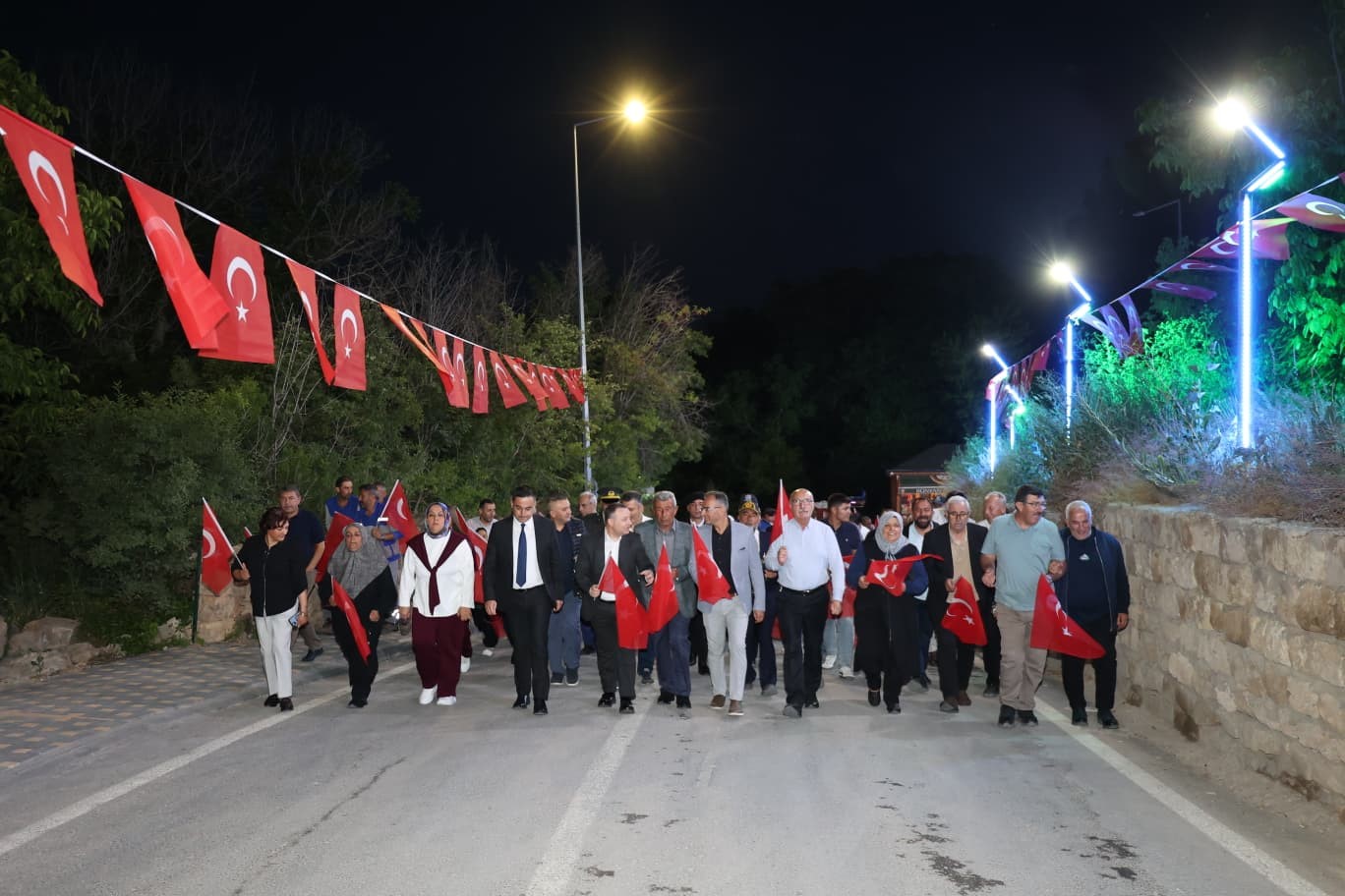 15 Temmuz Tomarza ve Bünyan’da coşkuyla kutlandı