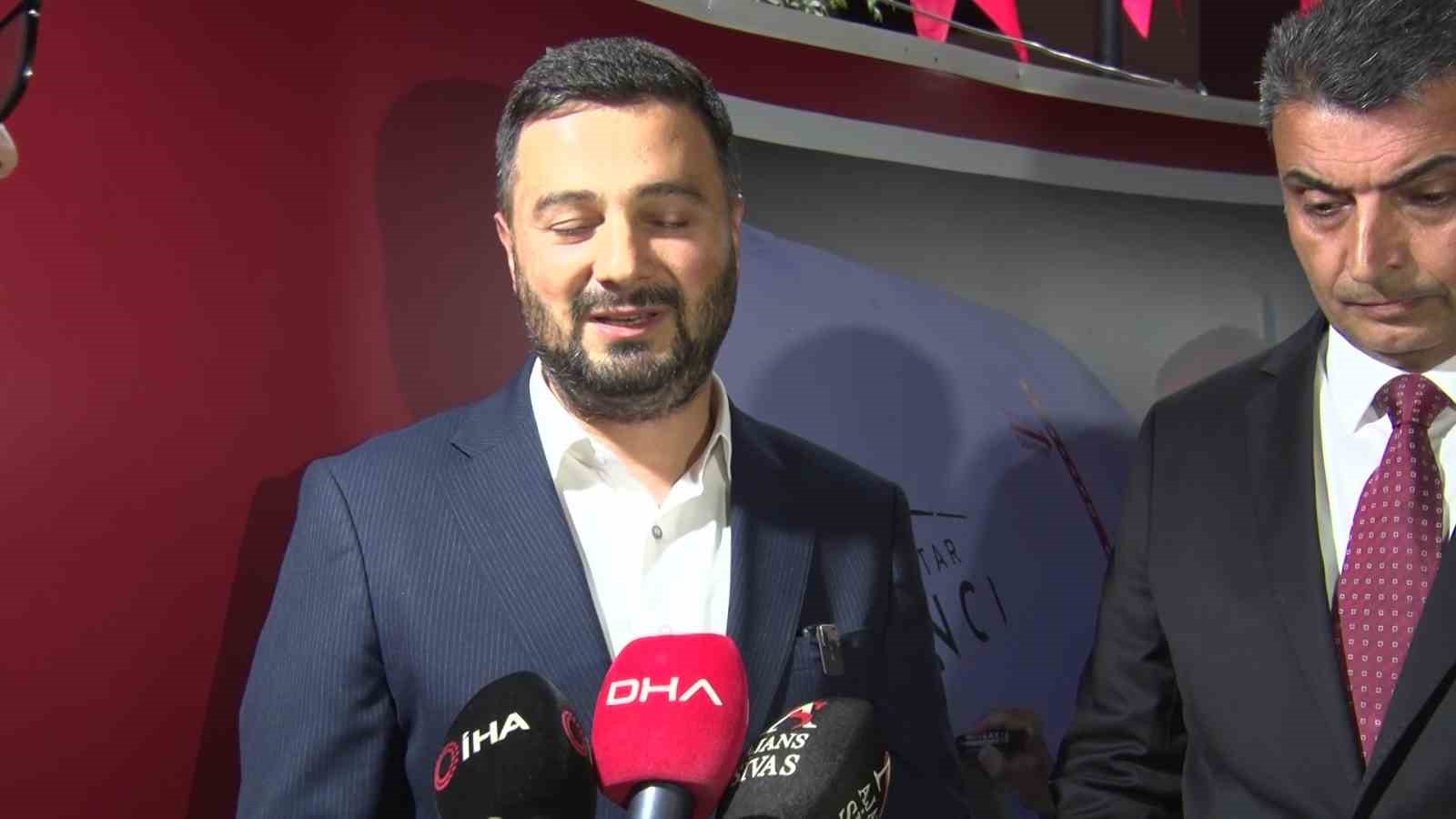 Kağıthane Meydanı’nda "15 Temmuz Demokrasi ve Millî Birlik Günü" nöbeti