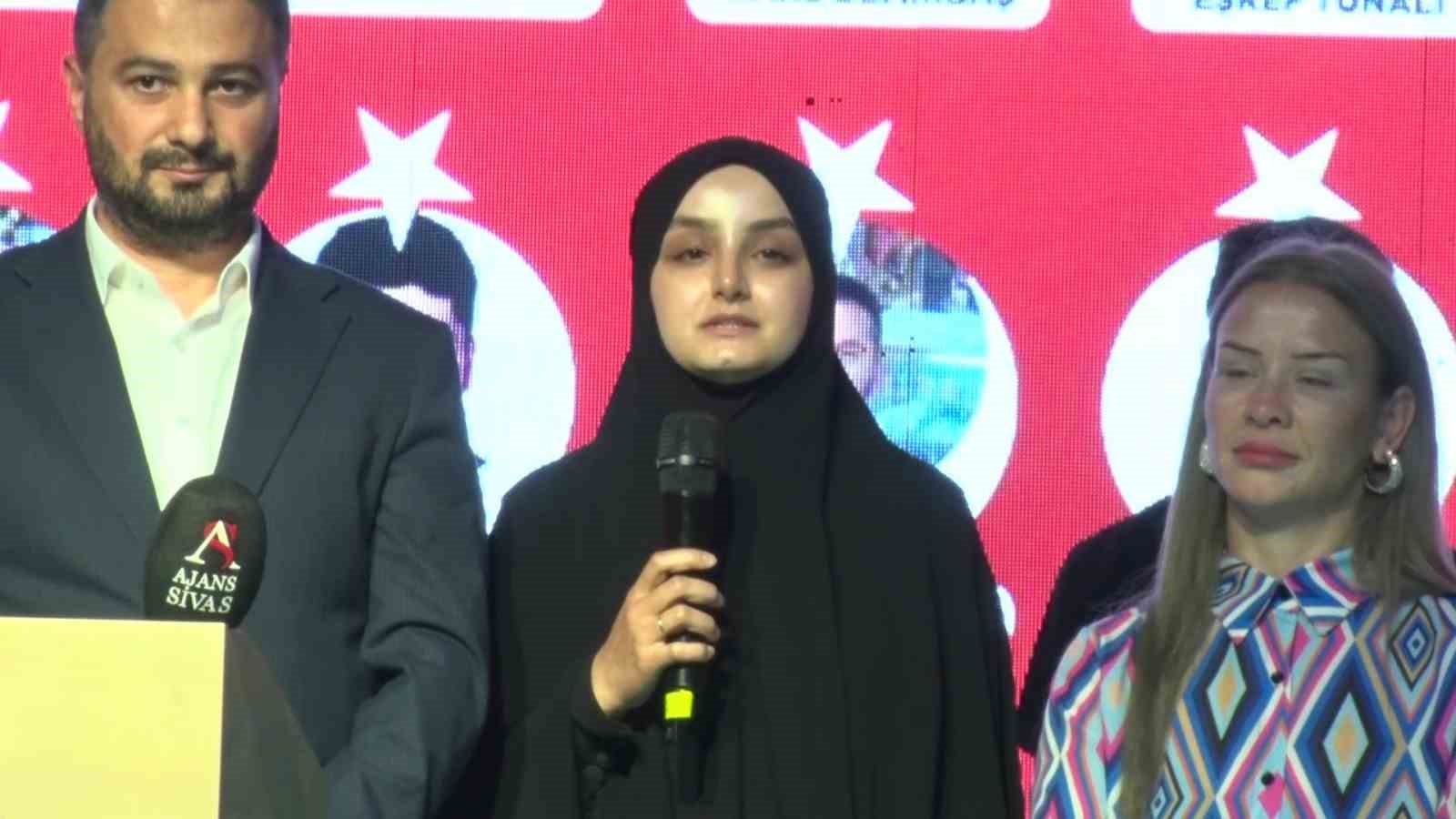 Kağıthane Meydanı’nda "15 Temmuz Demokrasi ve Millî Birlik Günü" nöbeti