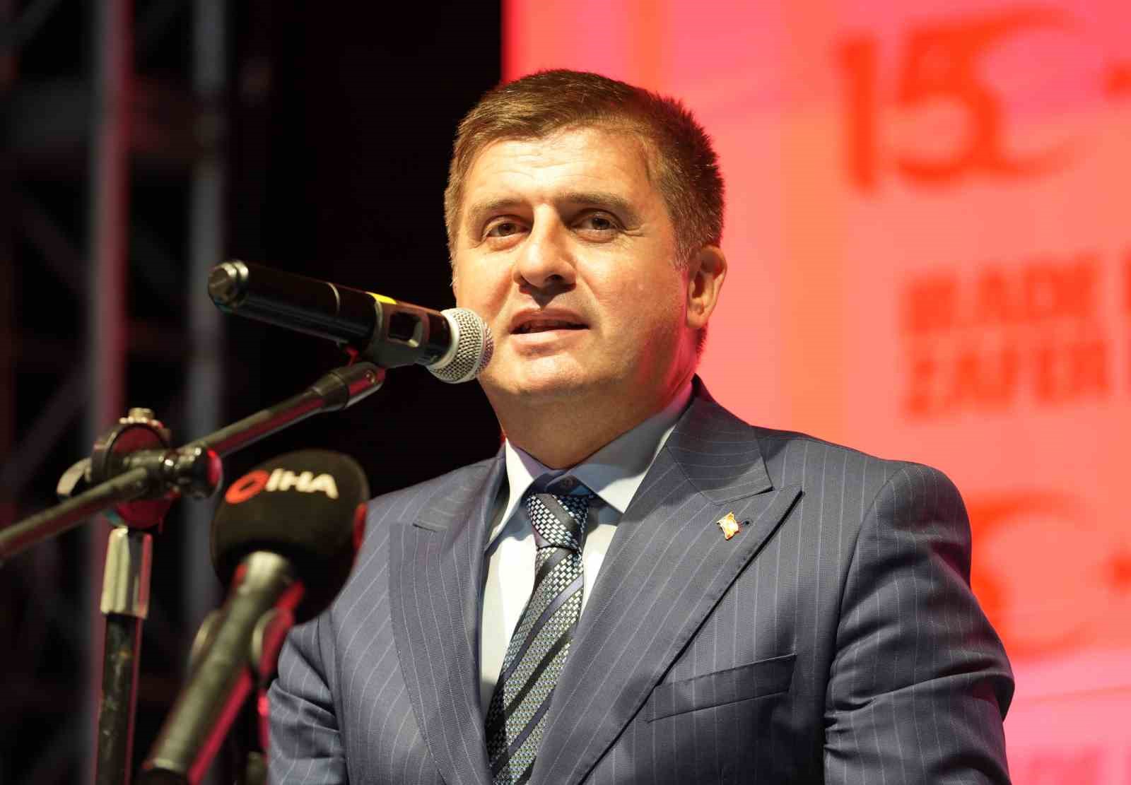 Kırıkkale 15 Temmuz’da tek yürek oldu: Binlerce vatandaş demokrasi yürüyüşünde buluştu
