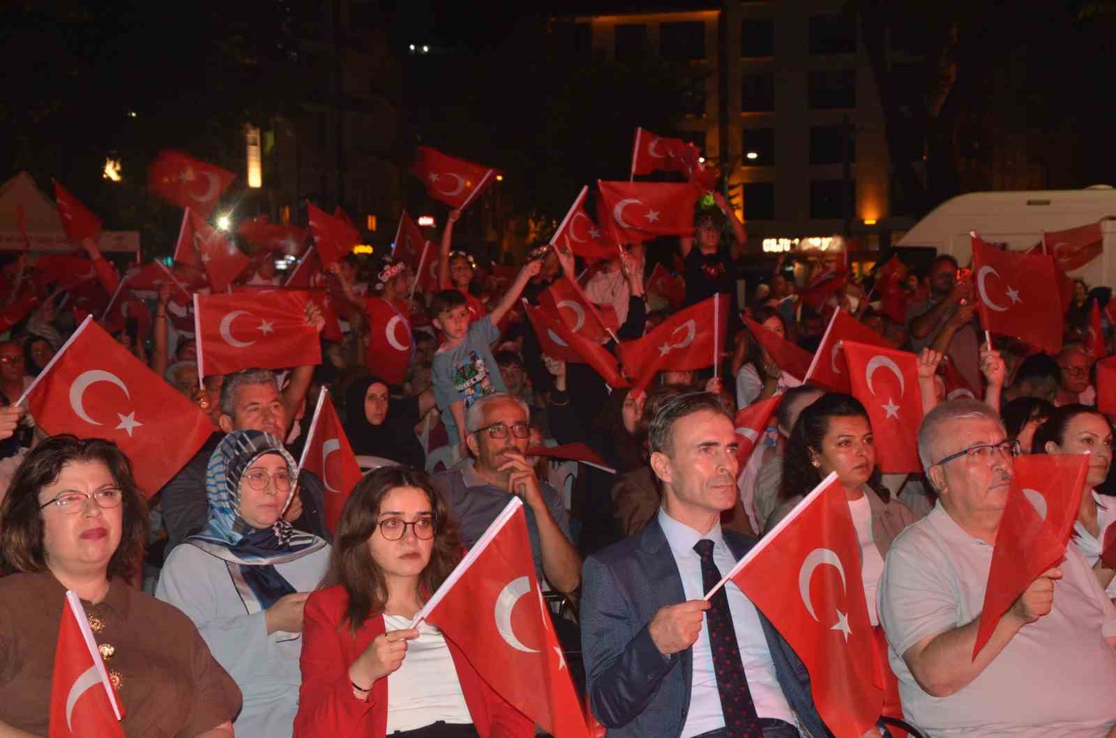 Sinop’ta 15 Temmuz Demokrasi ve Milli Birlik Günü kutlandı