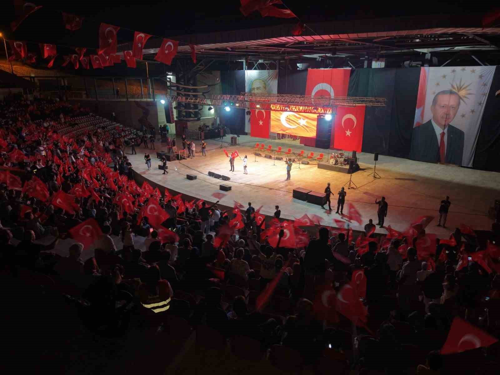 Hatay’da 15 Temmuz anma programında vatandaşlar tek yürek oldu