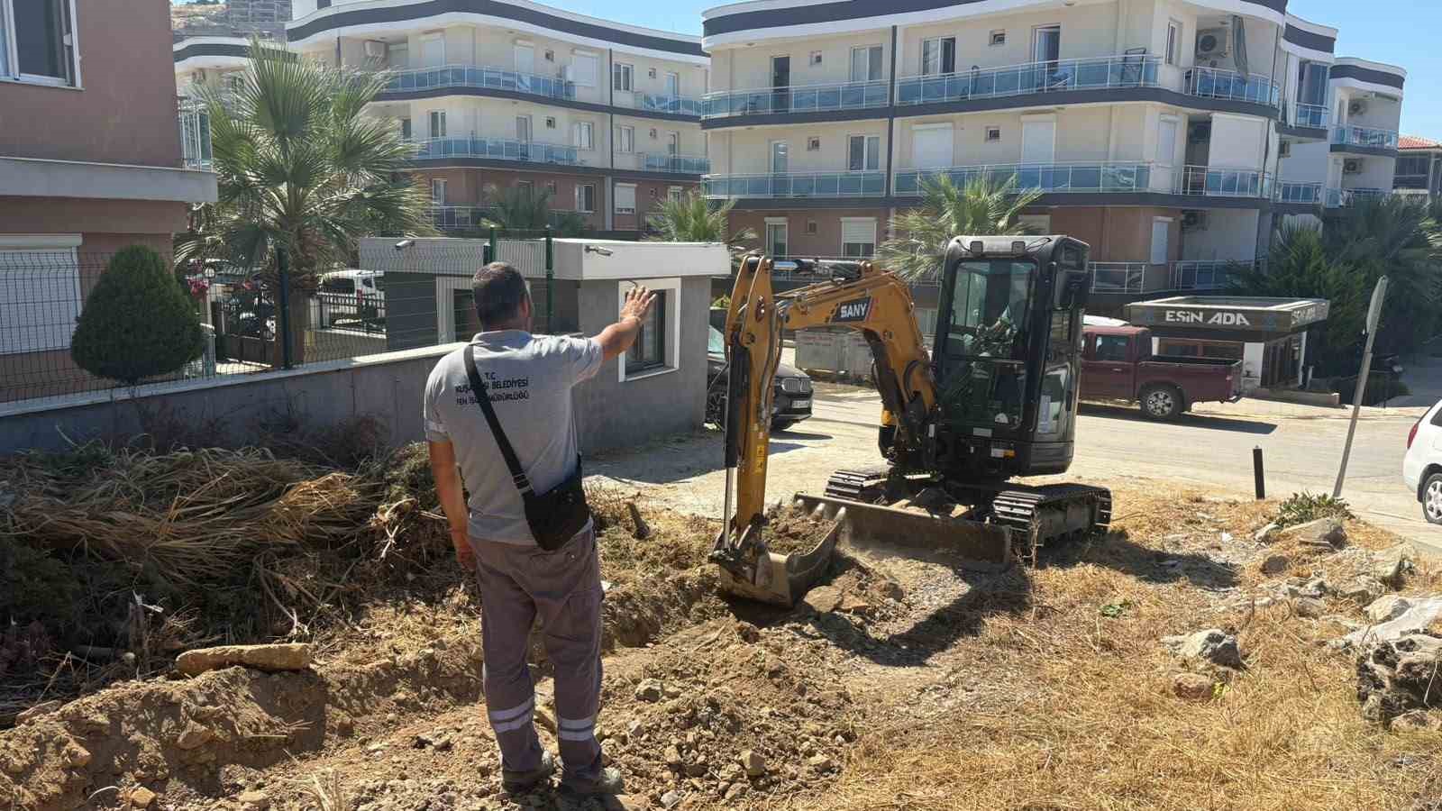Kuşadası’nda alt ve üst yapı çalışmaları sürüyor