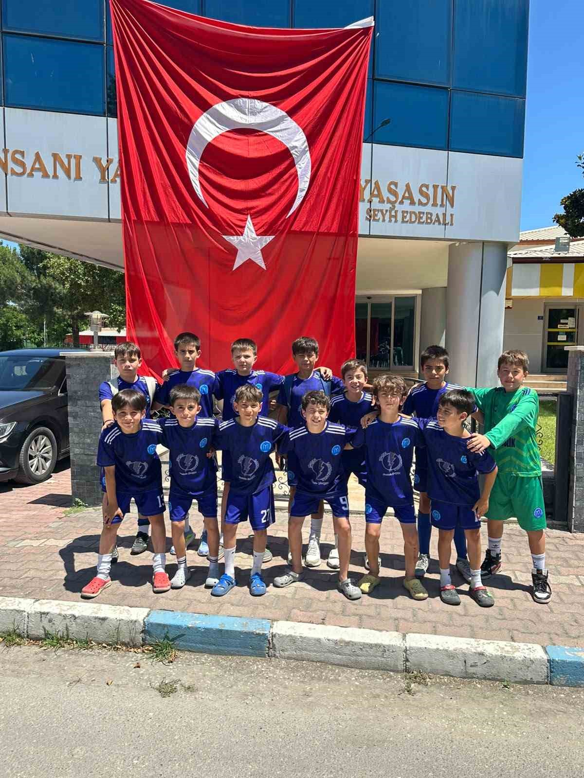 Hazırlık maçında kazanan dostluk oldu