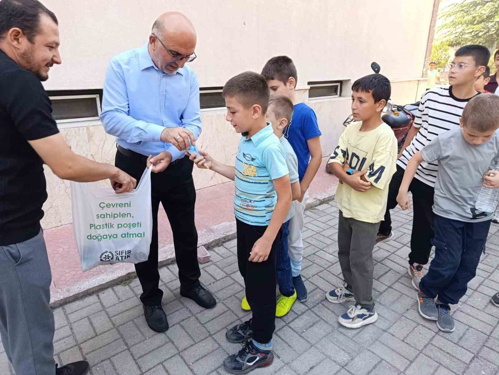 Çocuklara yönelik Kur’an eğitimleri sürüyor