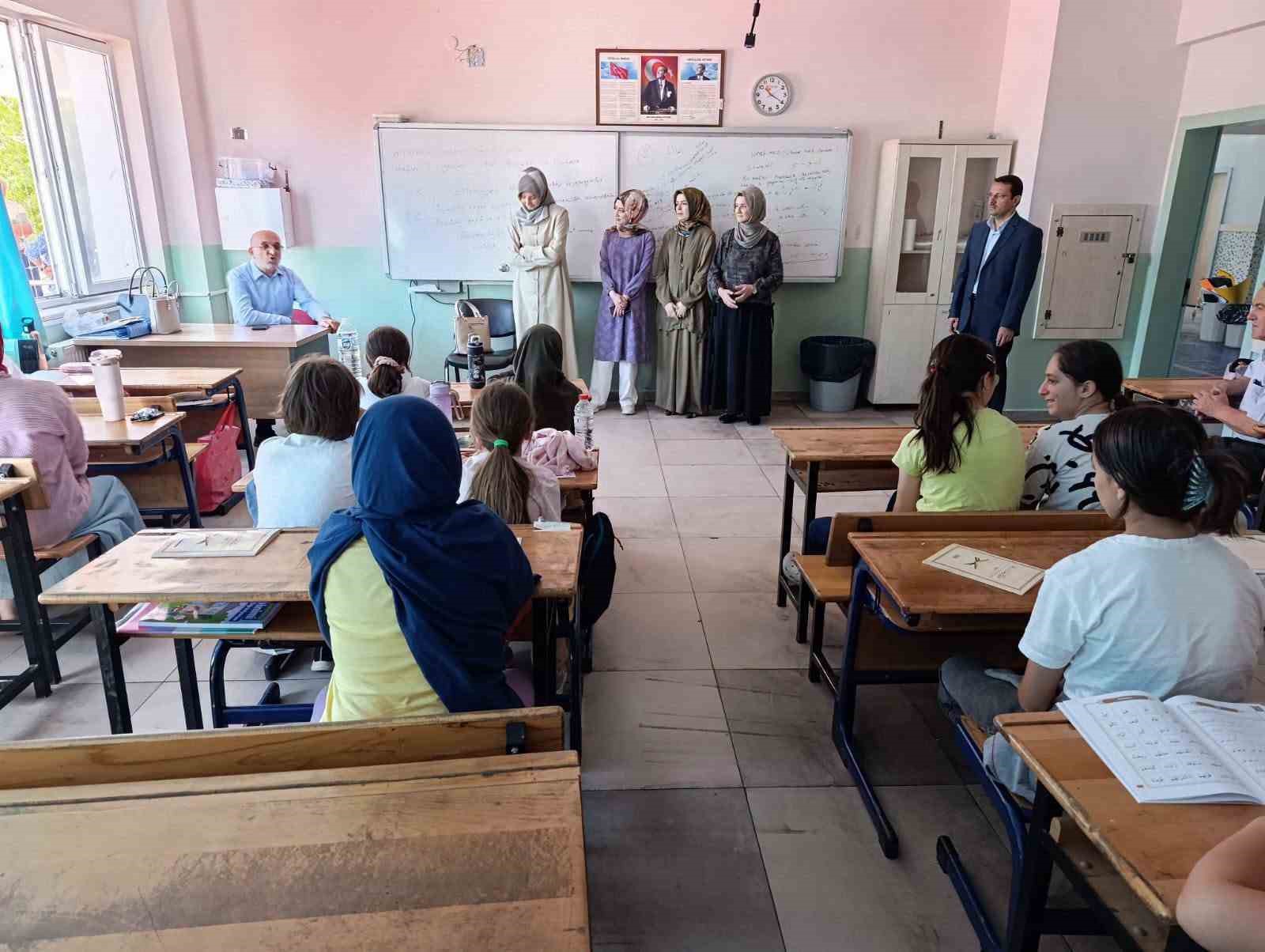 Çocuklara yönelik Kur’an eğitimleri sürüyor