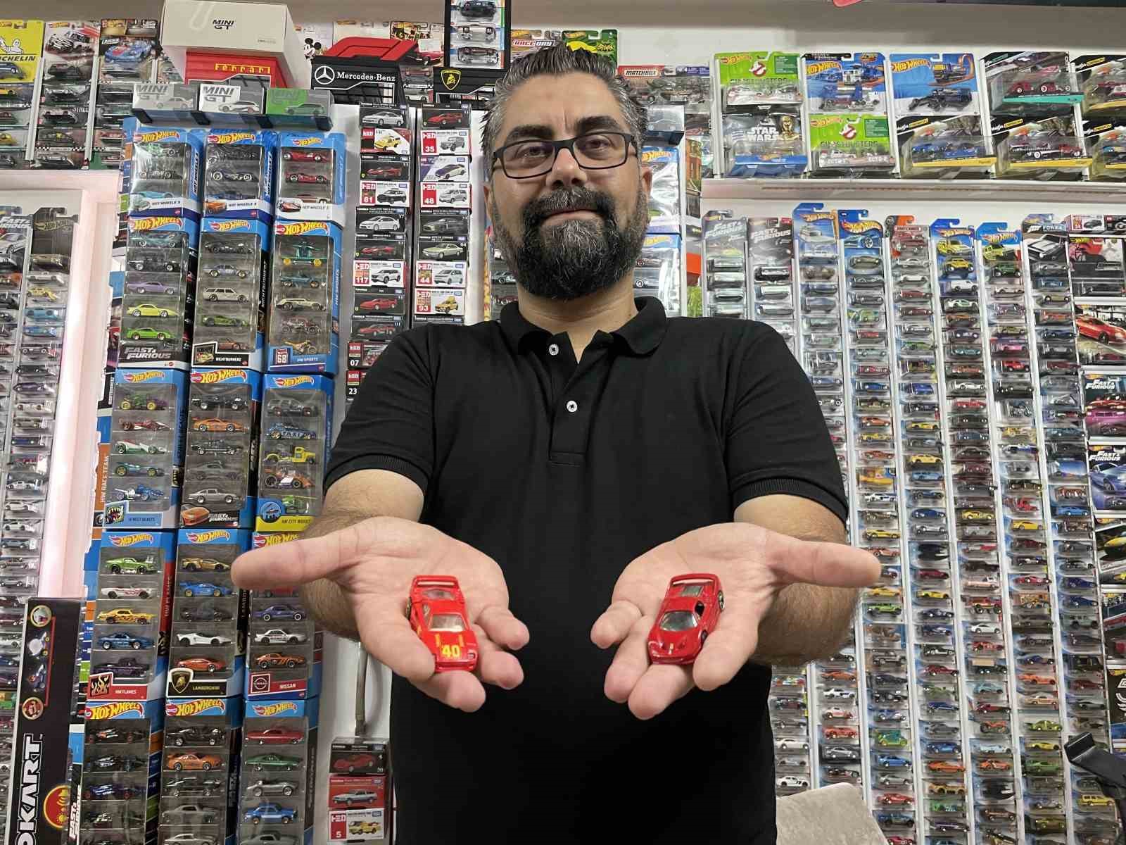 Böylesi görülmedi, evinde 15 bin maket otomobiliyle yaşıyor