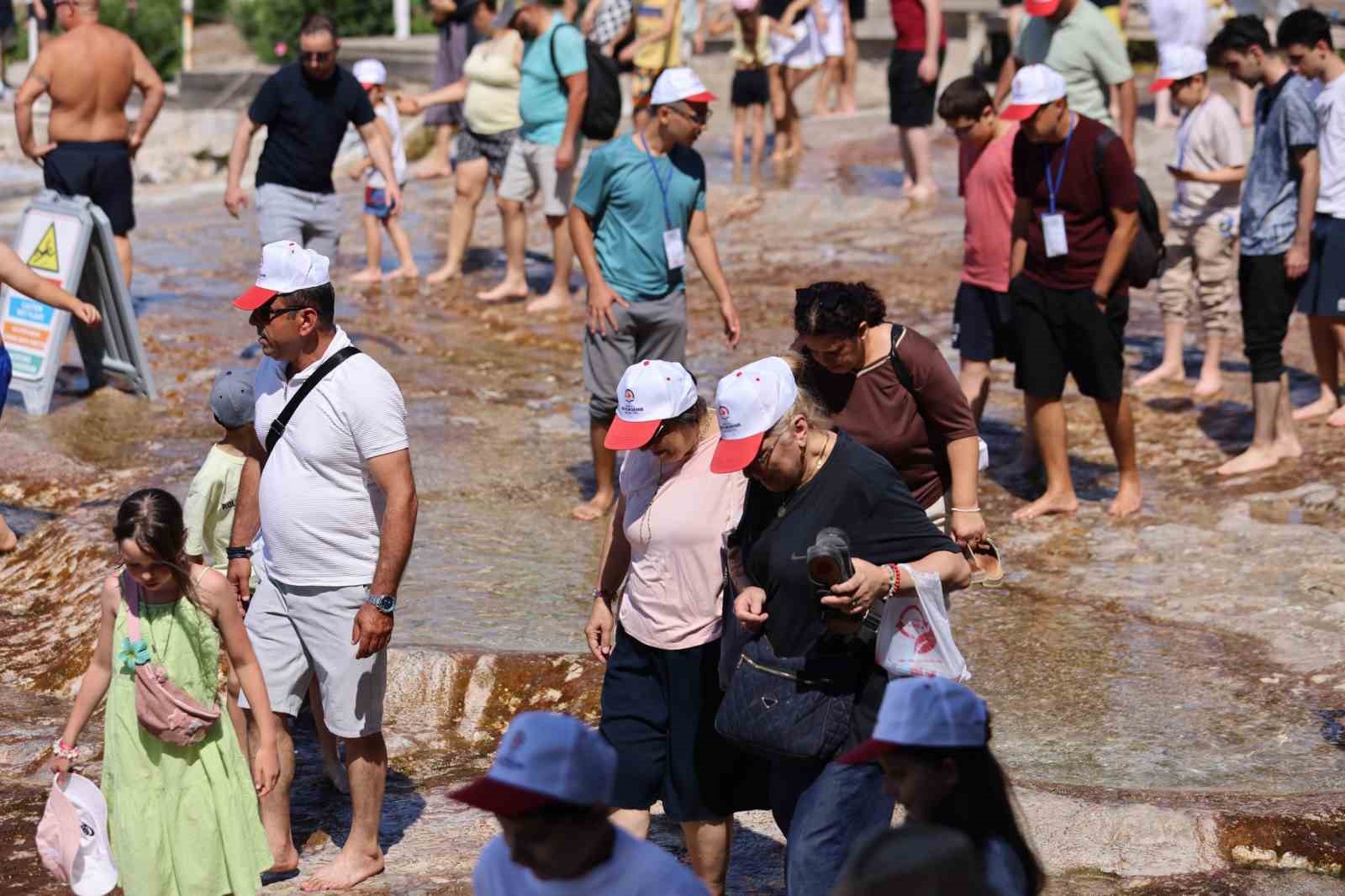 Satranç ustaları Pamukkale ve Hierapolis’e hayran kaldı
