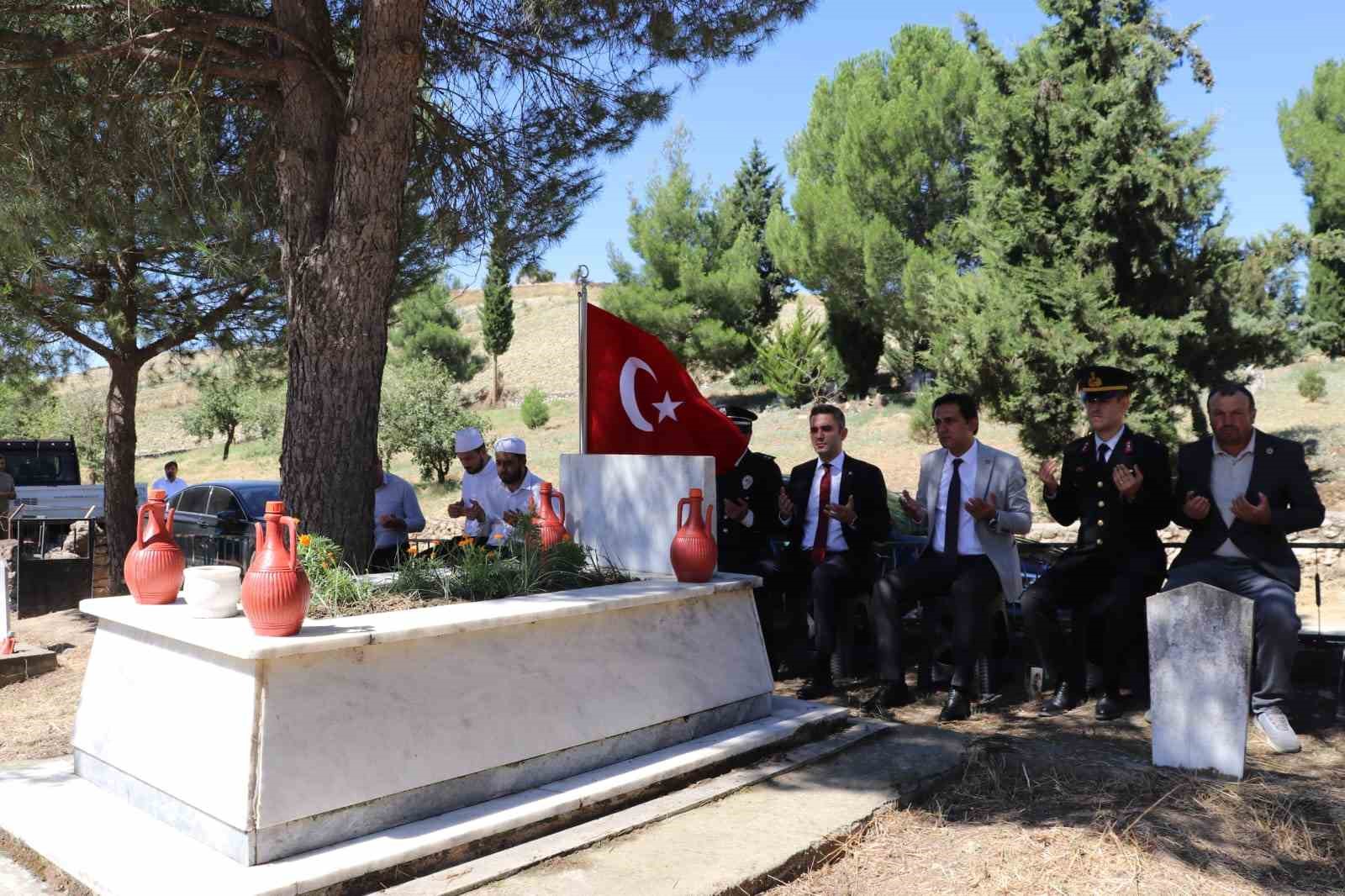 Manisa’da 15 Temmuz ruhu meydanlara taştı