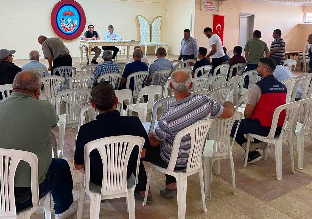 Emet’te üreticilere tarımsal krediler anlatıldı