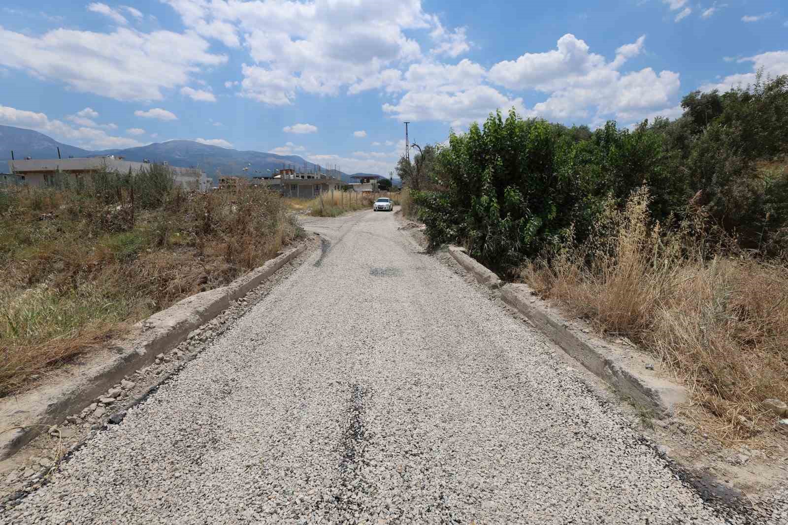 Başkan Balaban mahallenin taleplerini yerinde dinledi