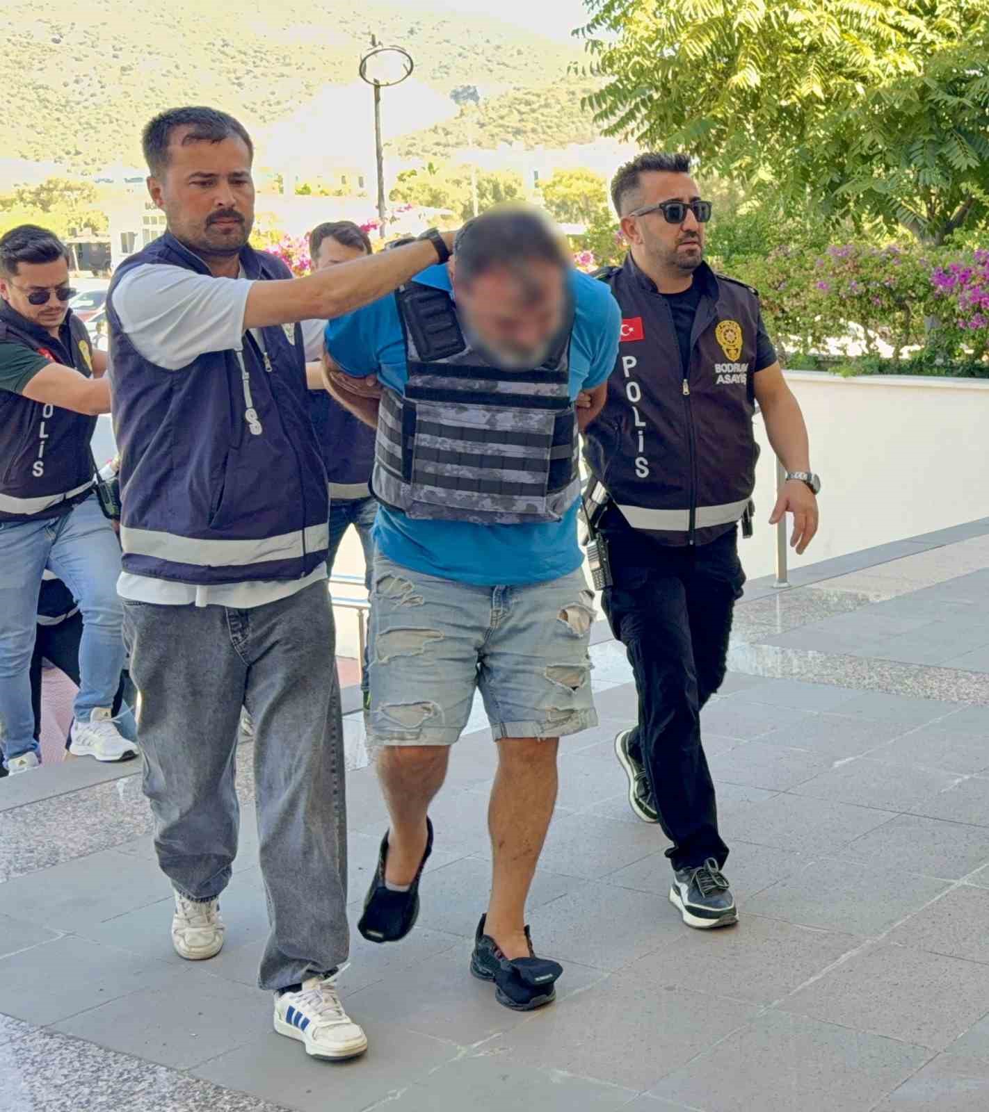 Bitez’deki cinayet soruşturmasında 7 şüpheli adliyeye sevk edildi