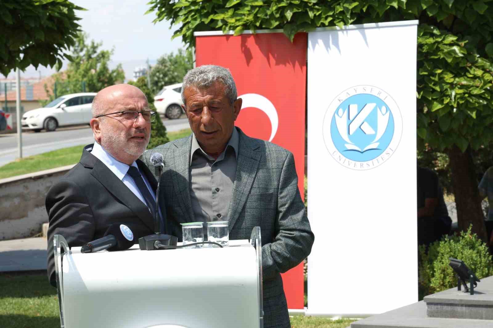 KAYÜ’de 15 Temmuz Anma Töreni ve Fotoğraf Sergisi düzenlendi