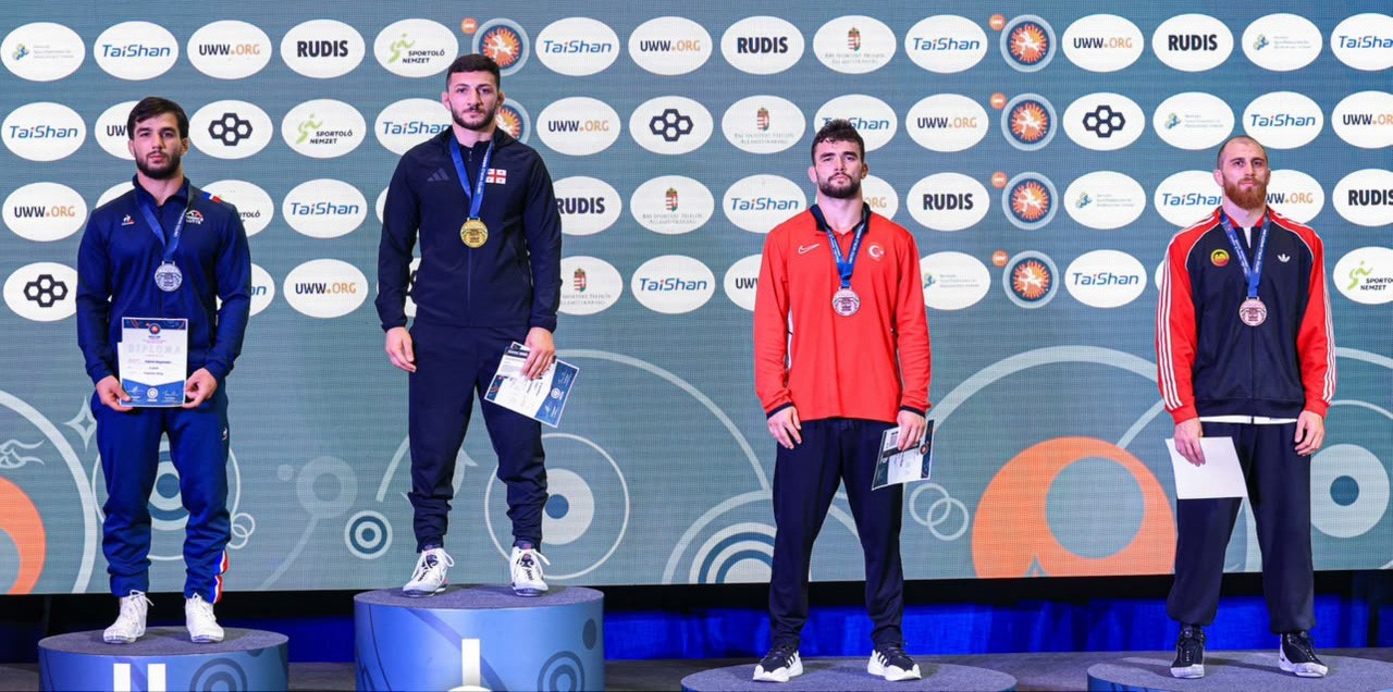 Tolga Özbek’ten gümüş, Alperen Atar’dan bronz madalya