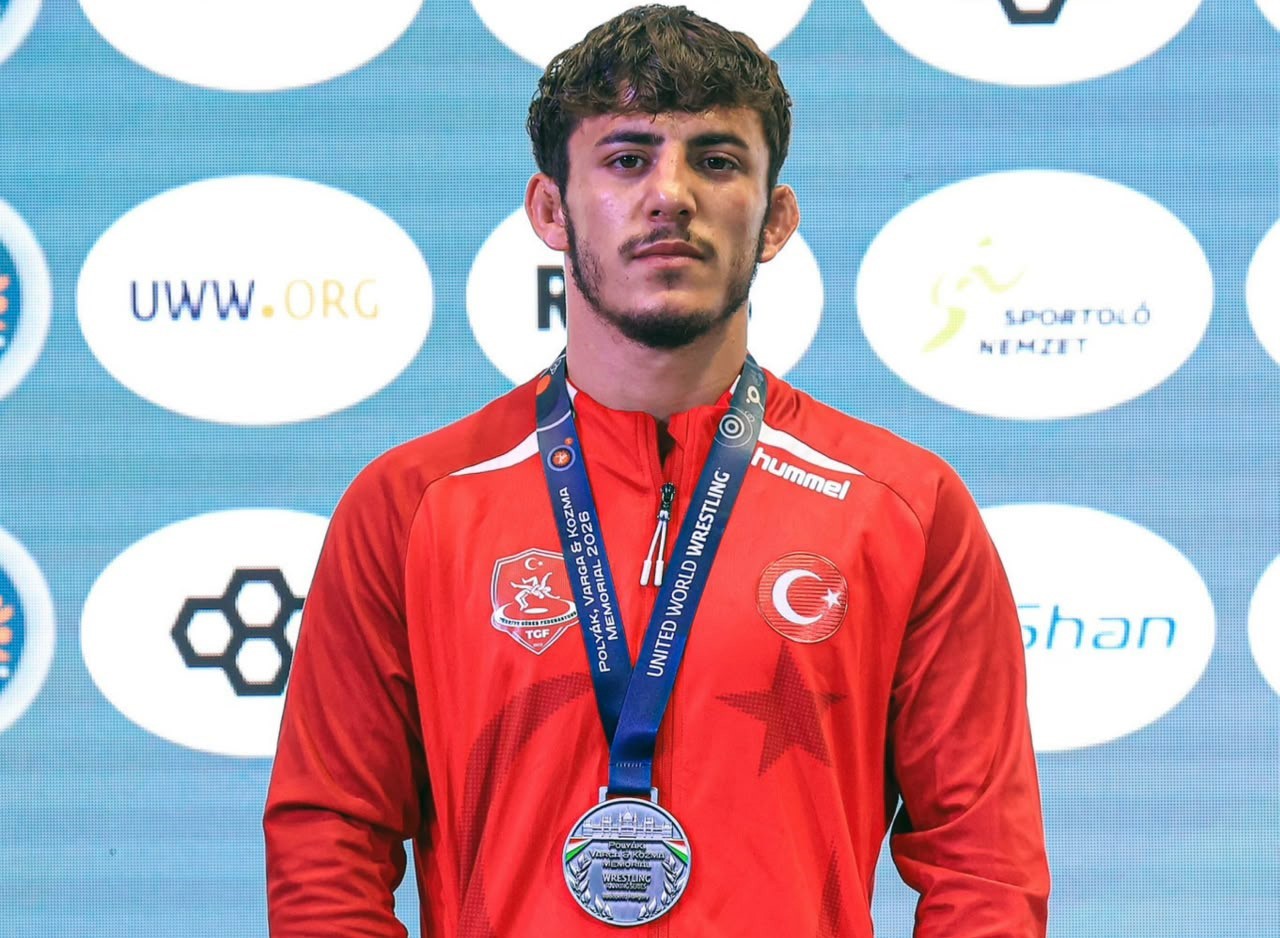 Tolga Özbek’ten gümüş, Alperen Atar’dan bronz madalya