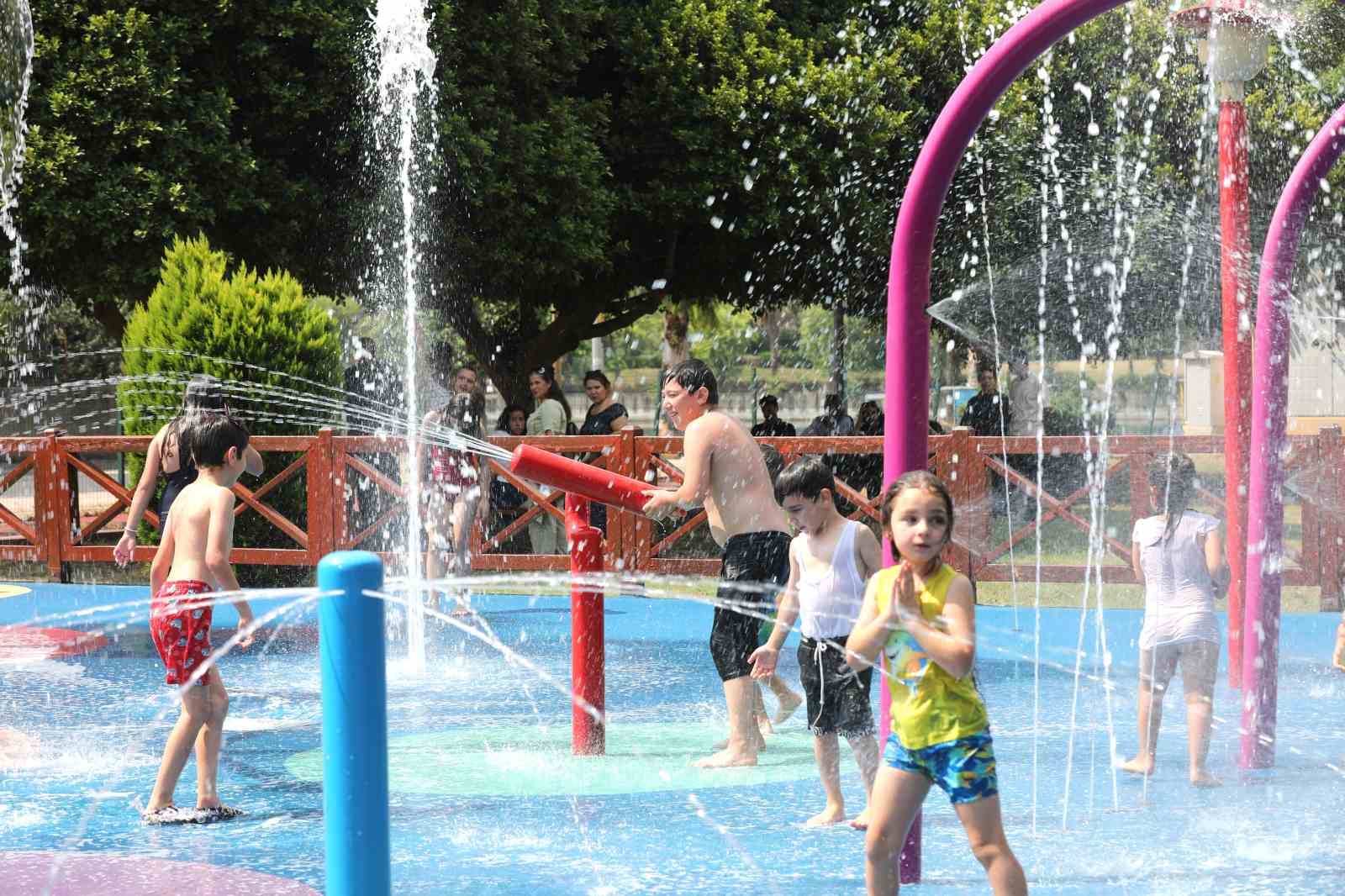 Yüreğir Belediyesi su oyun parkları yaz sezonunu açtı