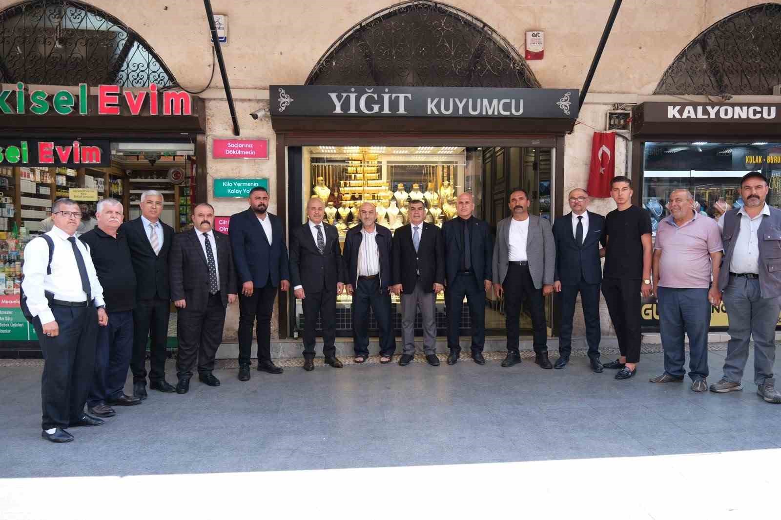 Başkan Kılıç, Alaybey esnafı ile bir araya geldi