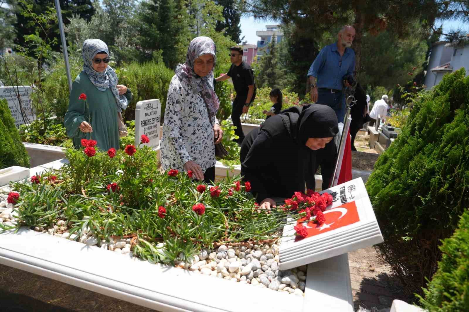Kartal Belediyesi 15 Temmuz Demokrasi şehidini unutmadı