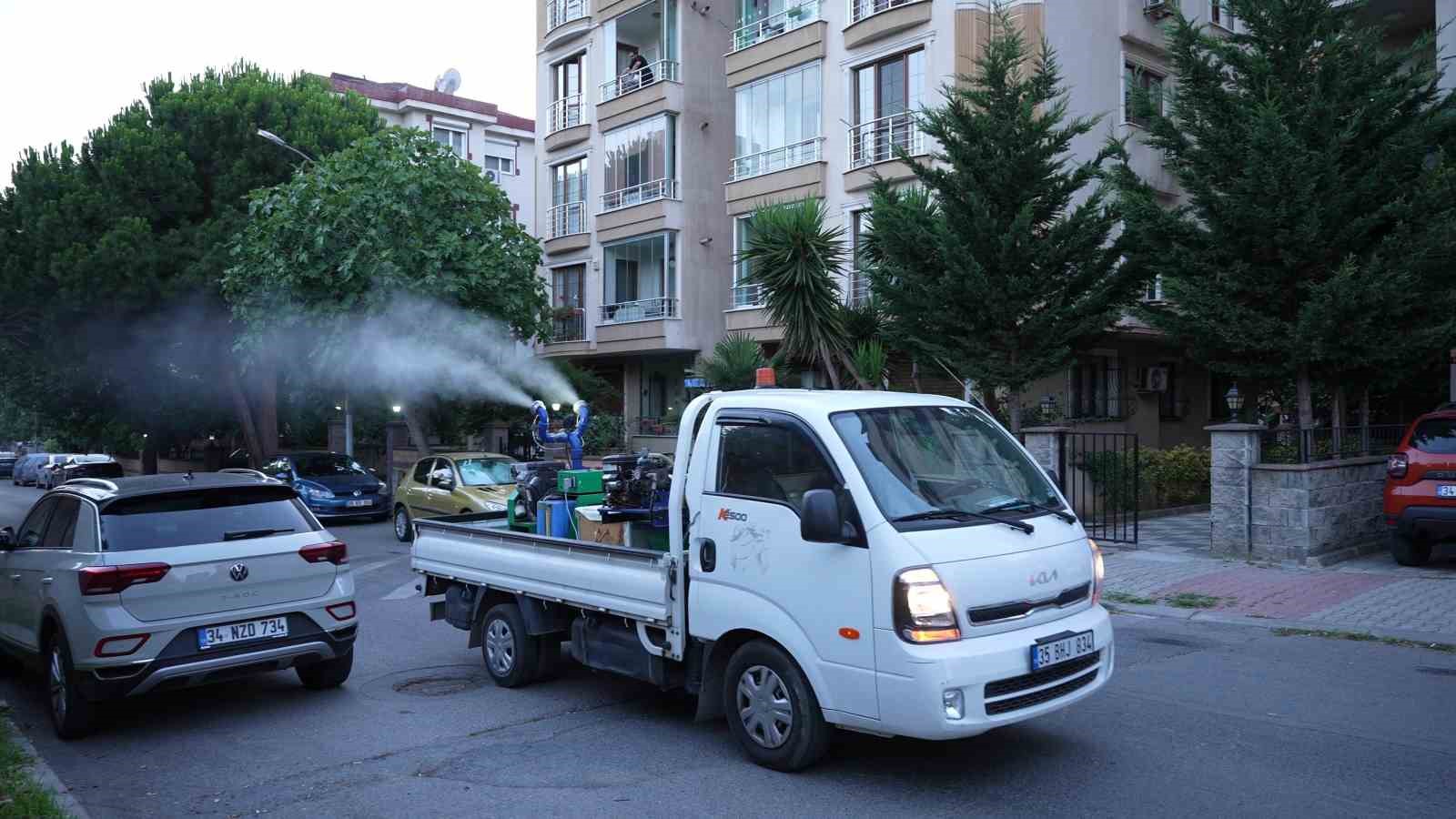 Maltepe’de ilaçlama çalışması hız kesmiyor