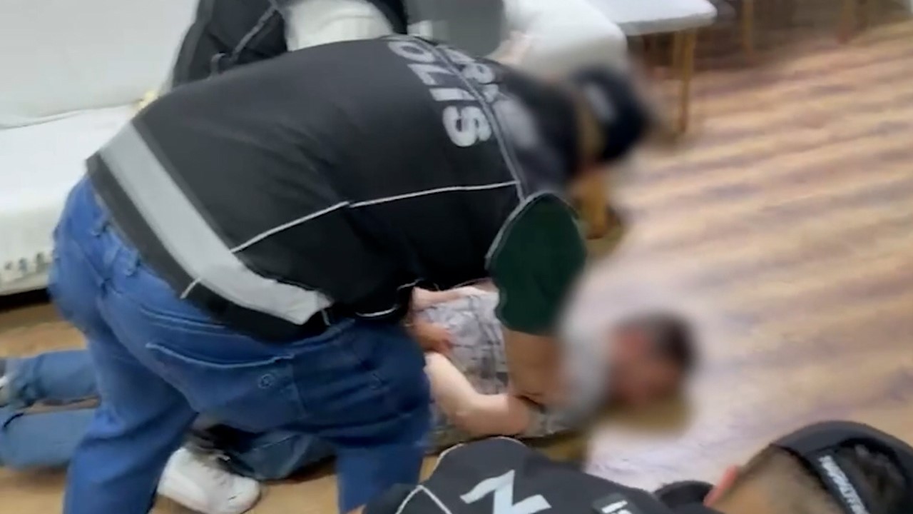 İstanbul’da 3 ilçede uyuşturucu operasyonu: 45 skunk kilogram skunk ele geçirildi, 4 gözaltı