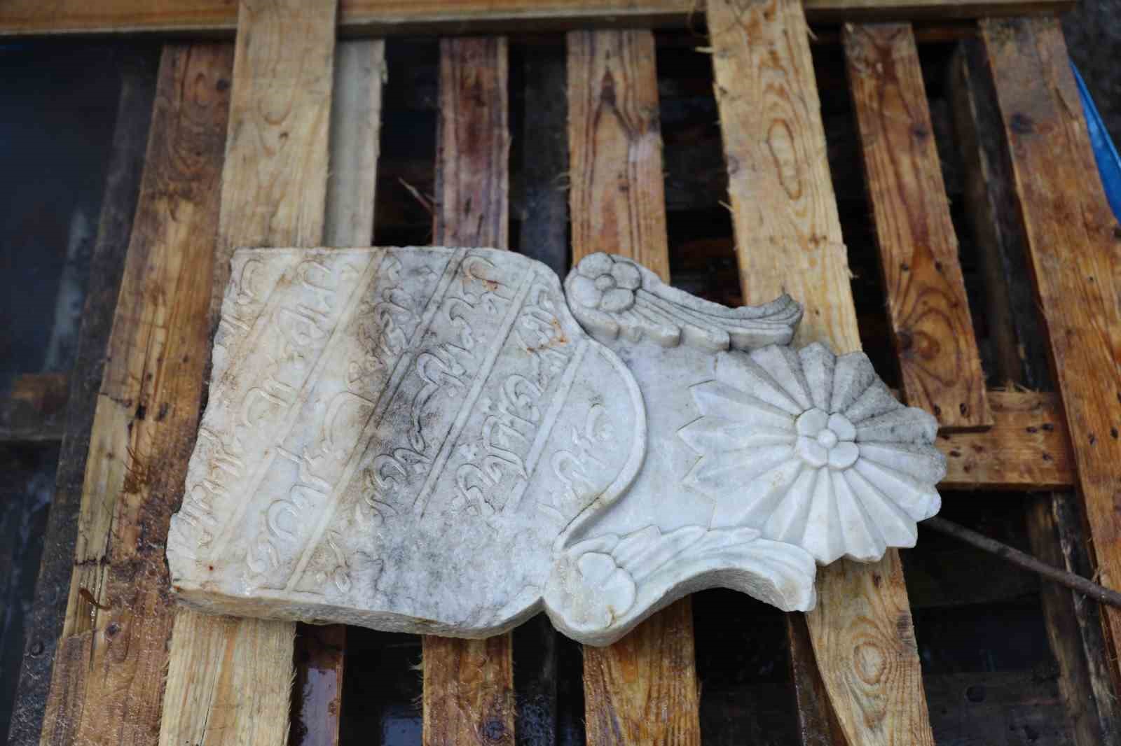 Seyyid Kutbiddin Mezarlığı restore ediliyor