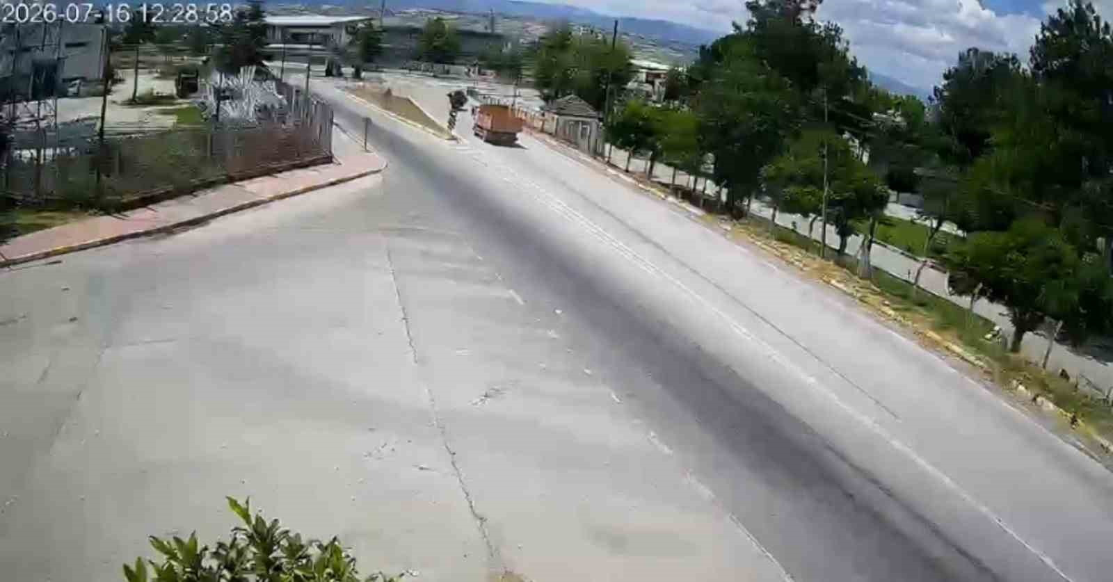 Otomobil takla attı, sürücü yaralandı