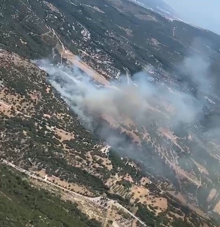 İzmir’de orman yangınına havadan ve karadan müdahale