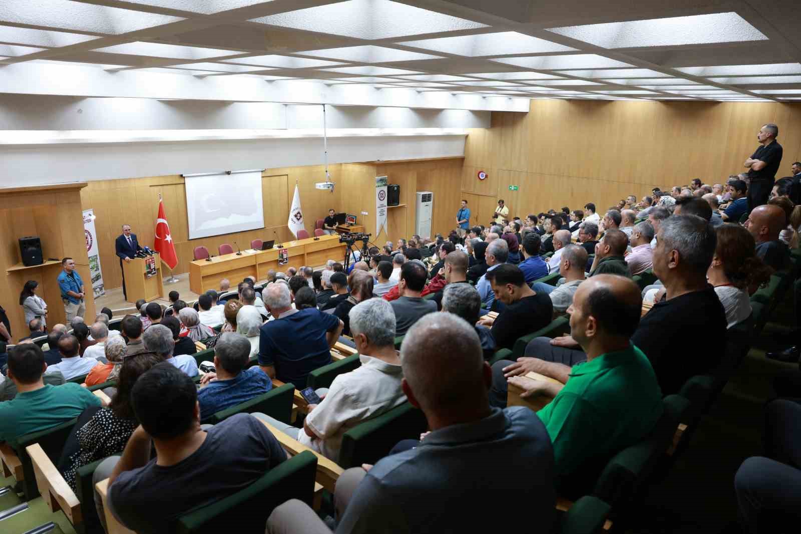 Yargıtay Üyesi Aydıner, "Cumhurbaşkanını ’Para dolu uçakla kaçıyor’ diye servis edeceklerdi"