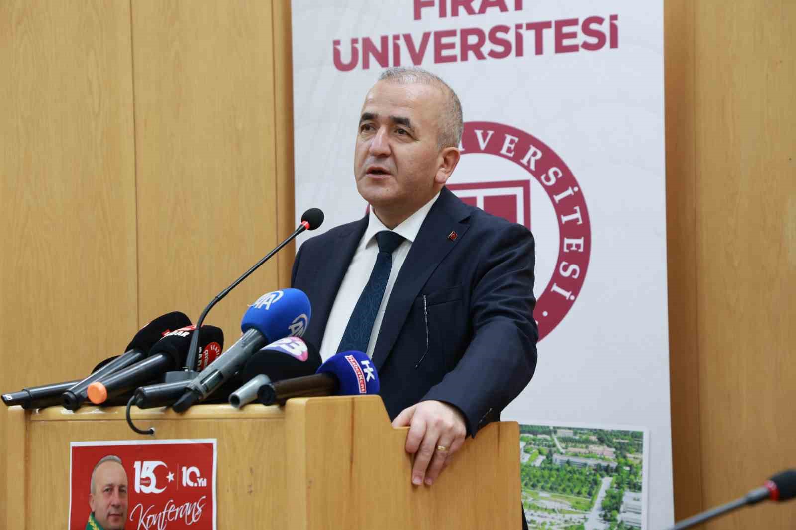Yargıtay Üyesi Aydıner, "Cumhurbaşkanını ’Para dolu uçakla kaçıyor’ diye servis edeceklerdi"
