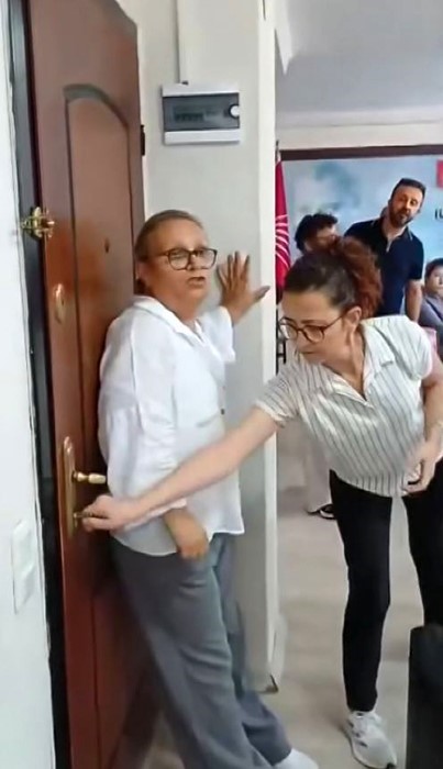 CHP Nazilli ilçe teşkilatında devir teslim krizi