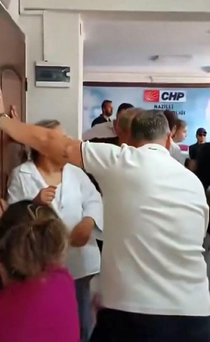 CHP Nazilli ilçe teşkilatında devir teslim krizi