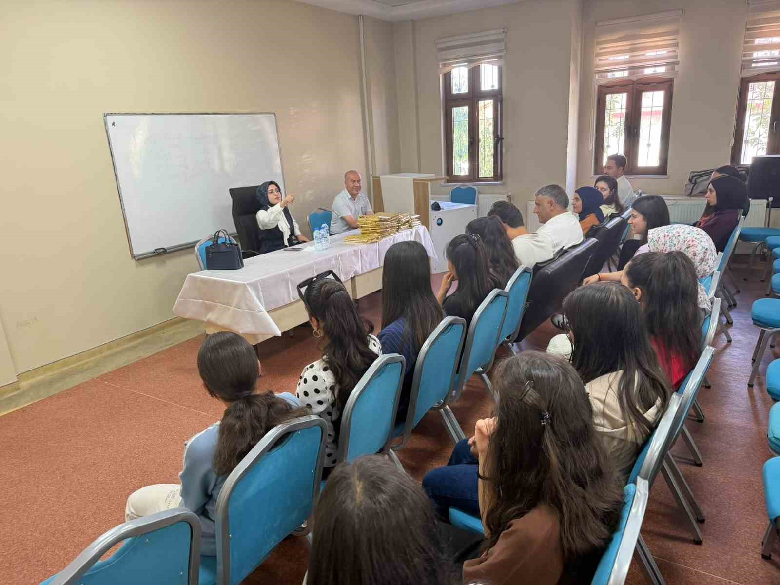 Taşlıçaylı öğrenciler Çanakkale yolcusu