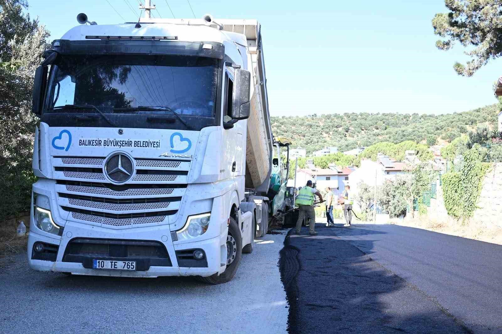 Balıkesir Büyükşehirden 20 ilçede yol seferberliği